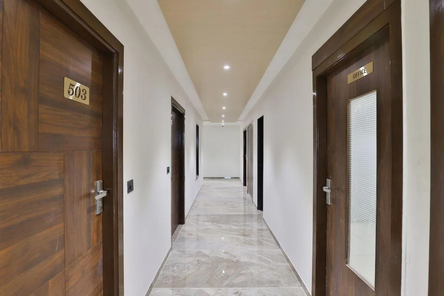 Lobby or reception in Hotel Sparsh Inn - Chandkheda