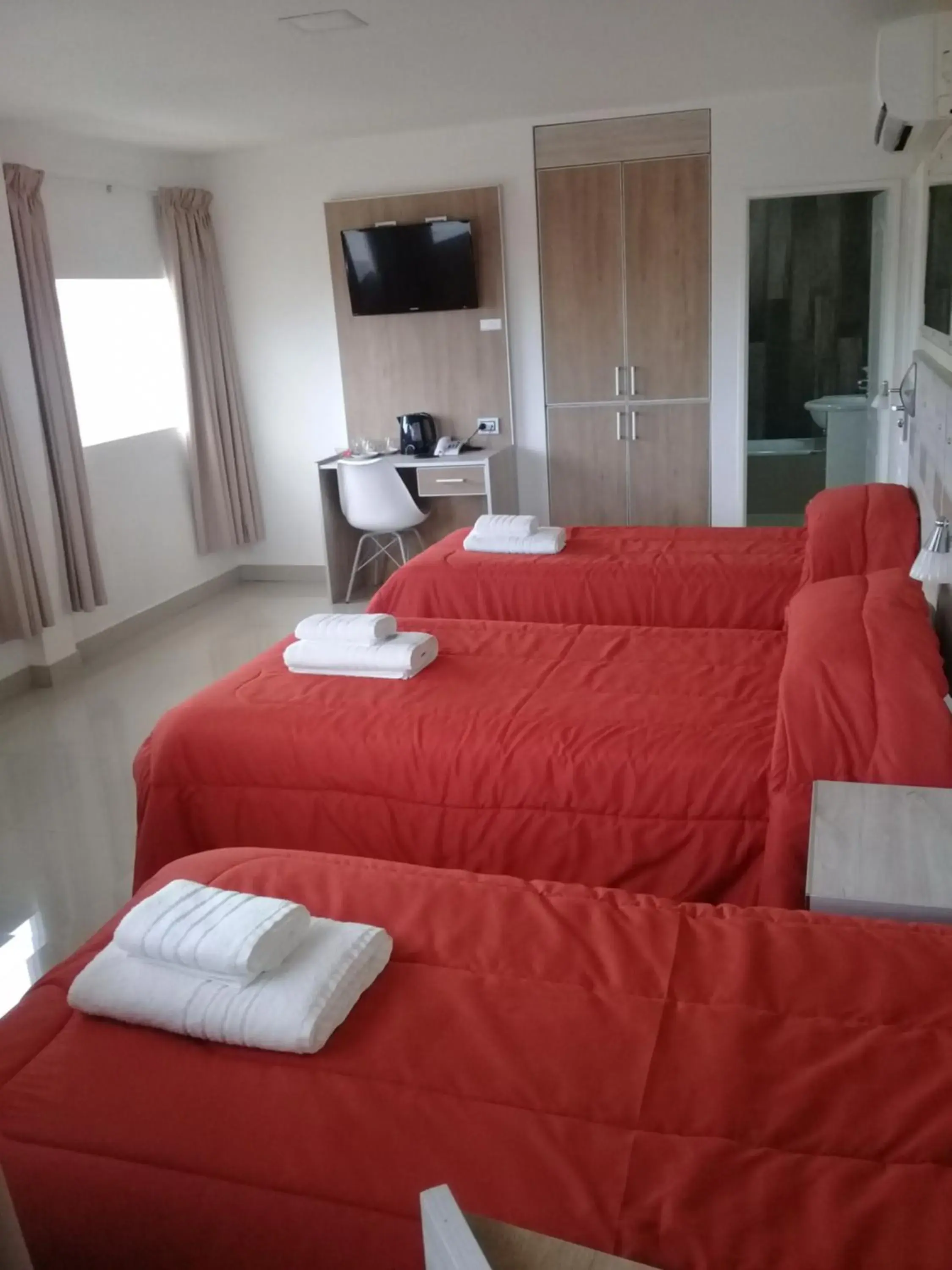Comfort Triple Room with Shower - single occupancy in Select Inn Comfort Triple Room with Shower - single occupancy in Select Inn