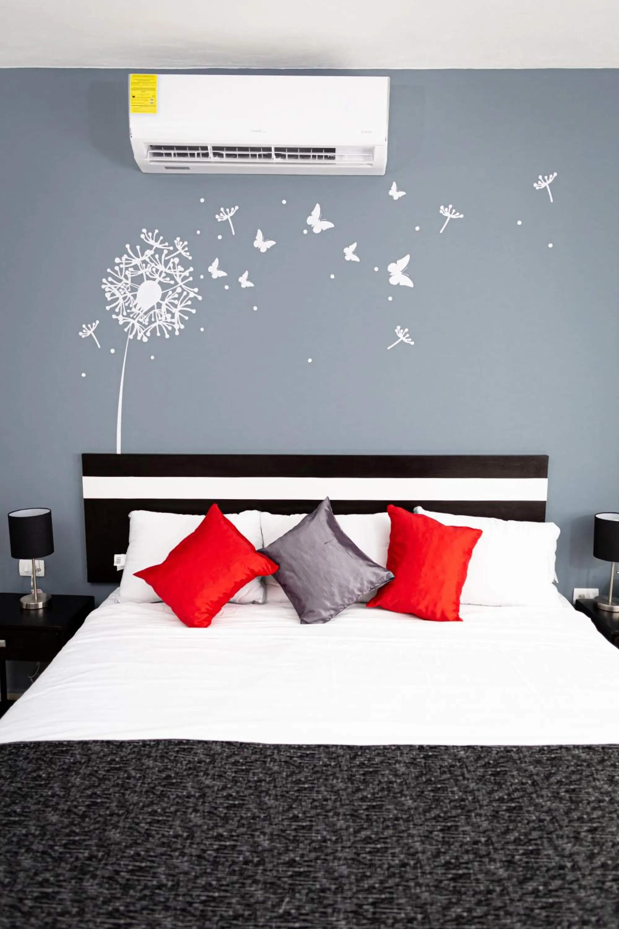 Bed in Santa Fe Studios And Suites