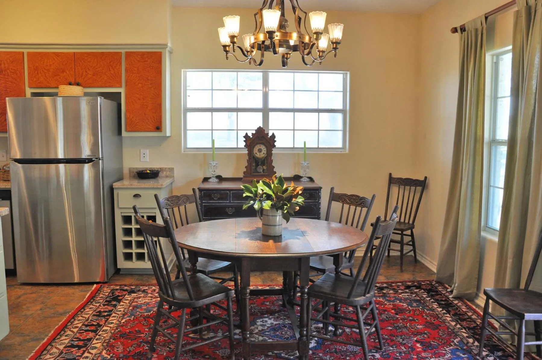 Dining area in Inn at Indian Creek
