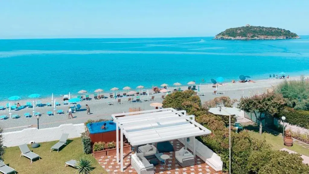 Apartment with Sea View in Villa Pietra Rossa Apartment with Sea View in Villa Pietra Rossa