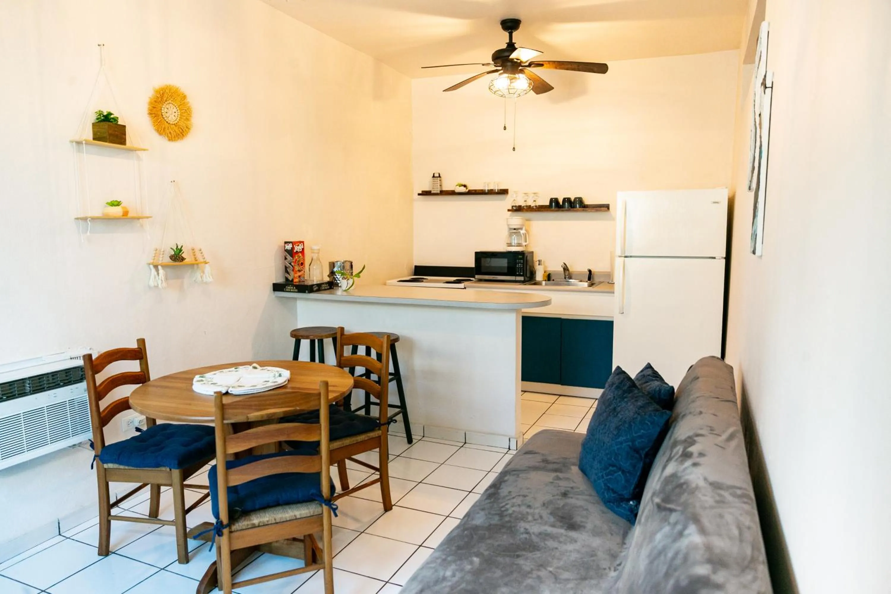 kitchen in Numero Uno Beach Apartments
