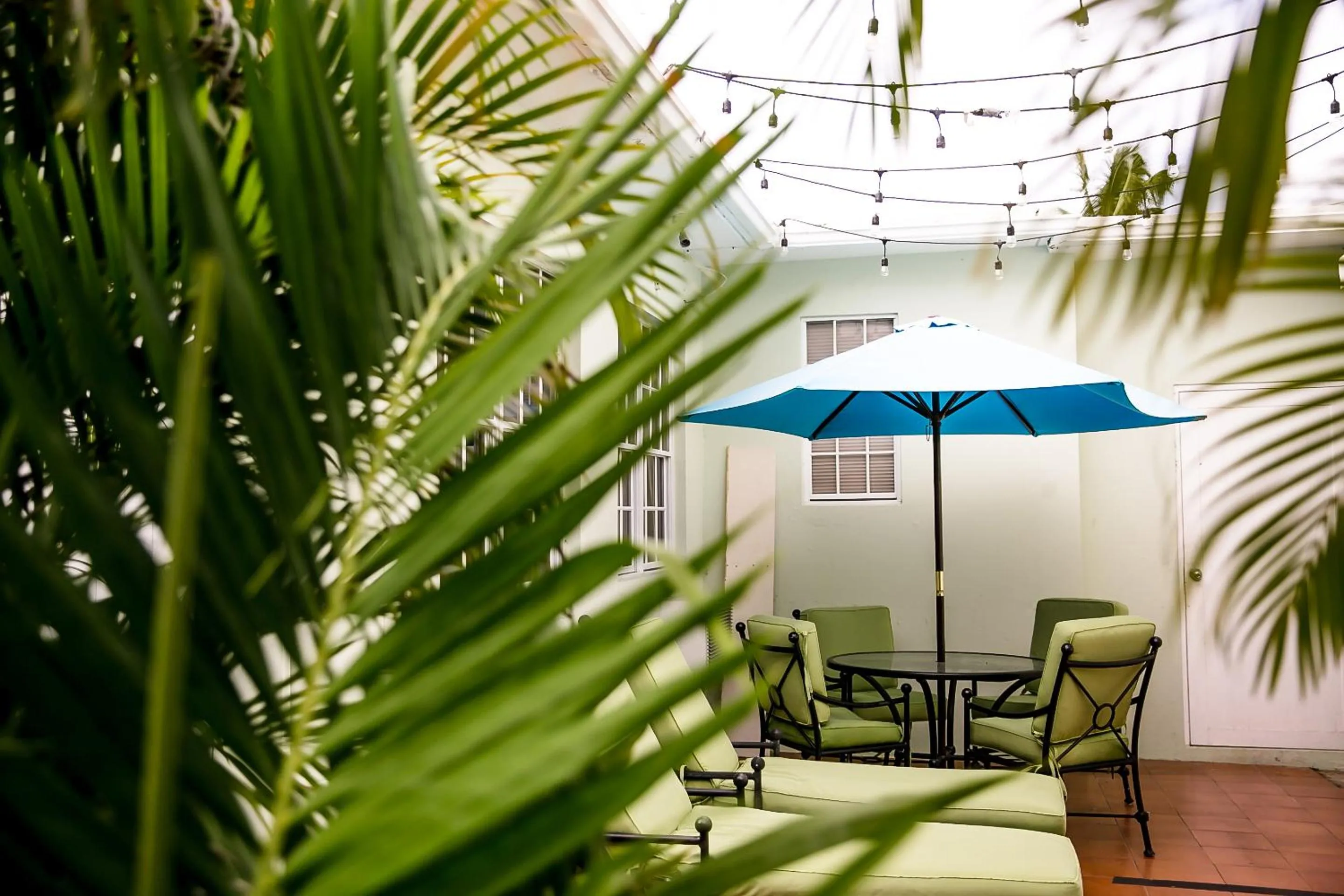 Patio in Numero Uno Beach Apartments
