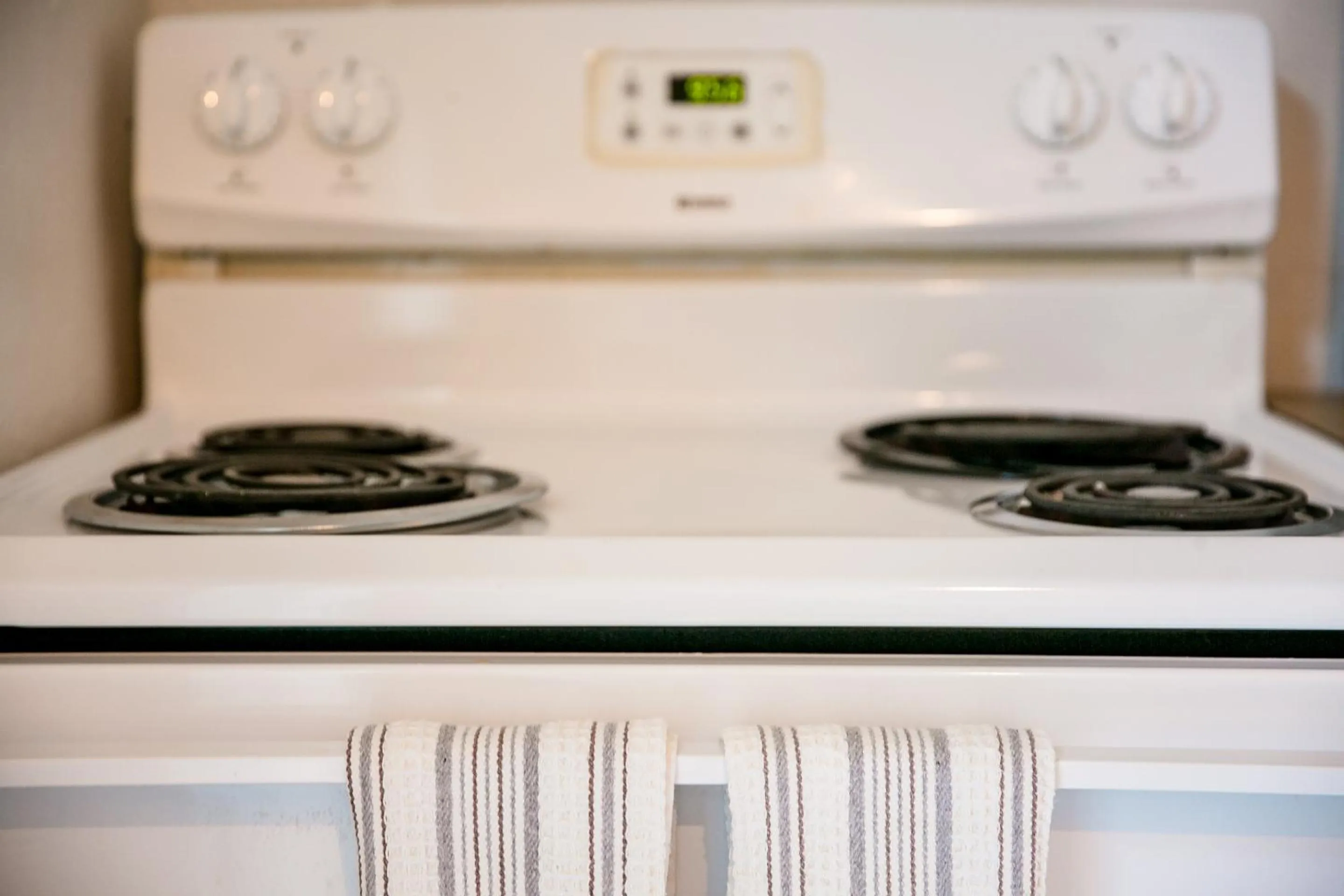 Kitchen or kitchenette in Numero Uno Beach Apartments