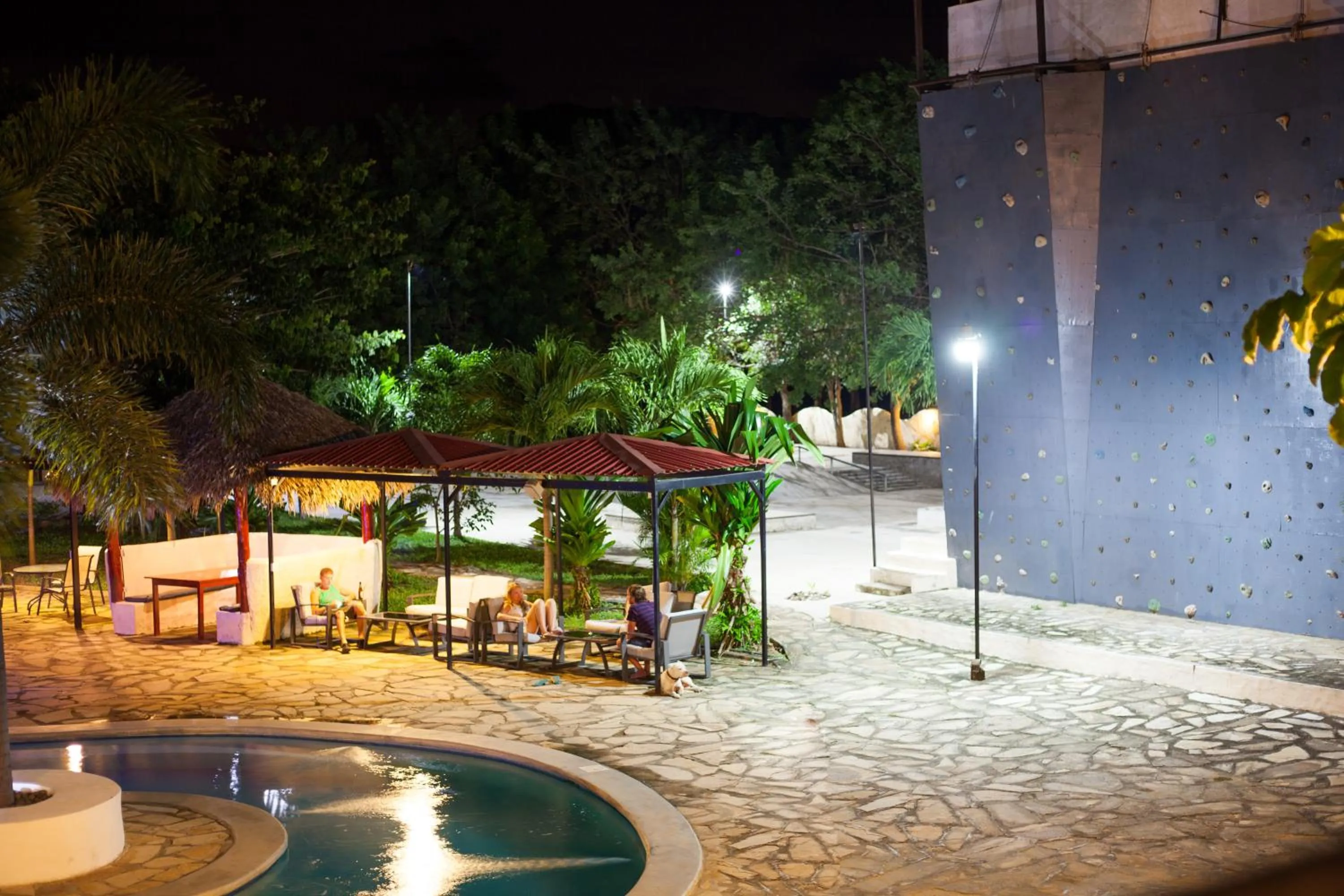 Restaurant/places to eat in Surf Ranch Hotel & Resort