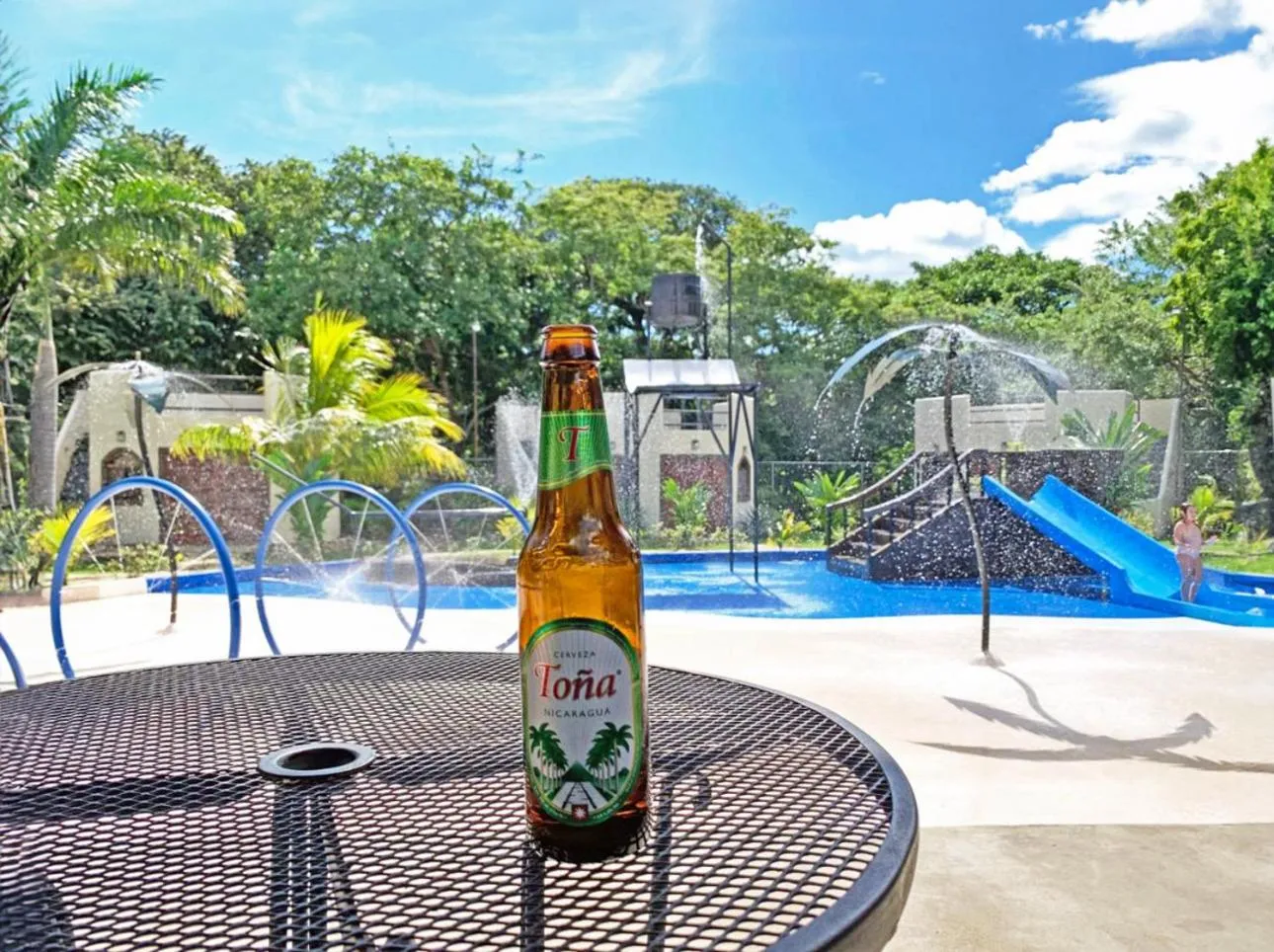 Restaurant/places to eat in Surf Ranch Hotel & Resort