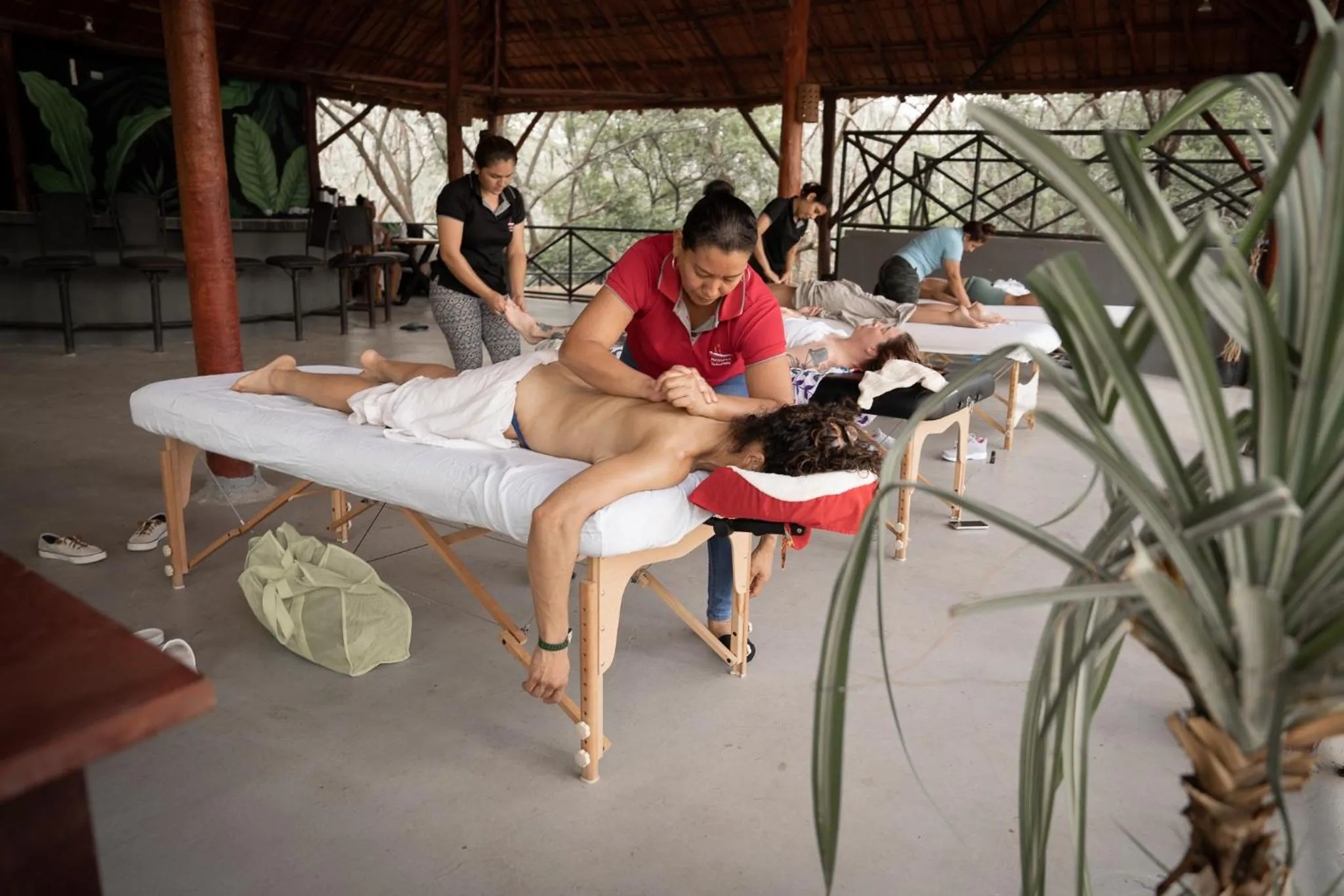 Massage in Surf Ranch Hotel & Resort