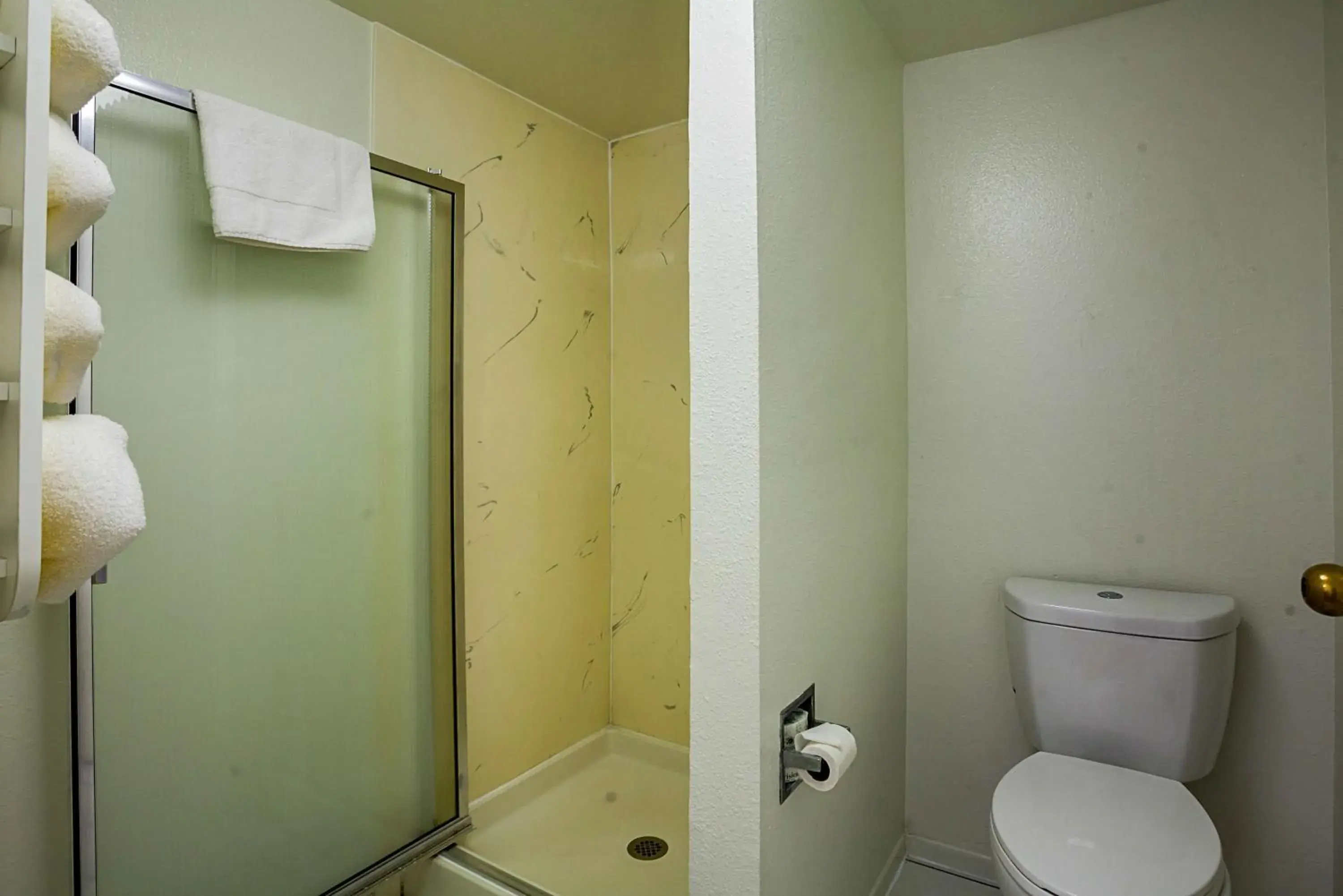 Shower in Motel 6-Ventura, CA - Downtown Shower in Motel 6-Ventura, CA - Downtown