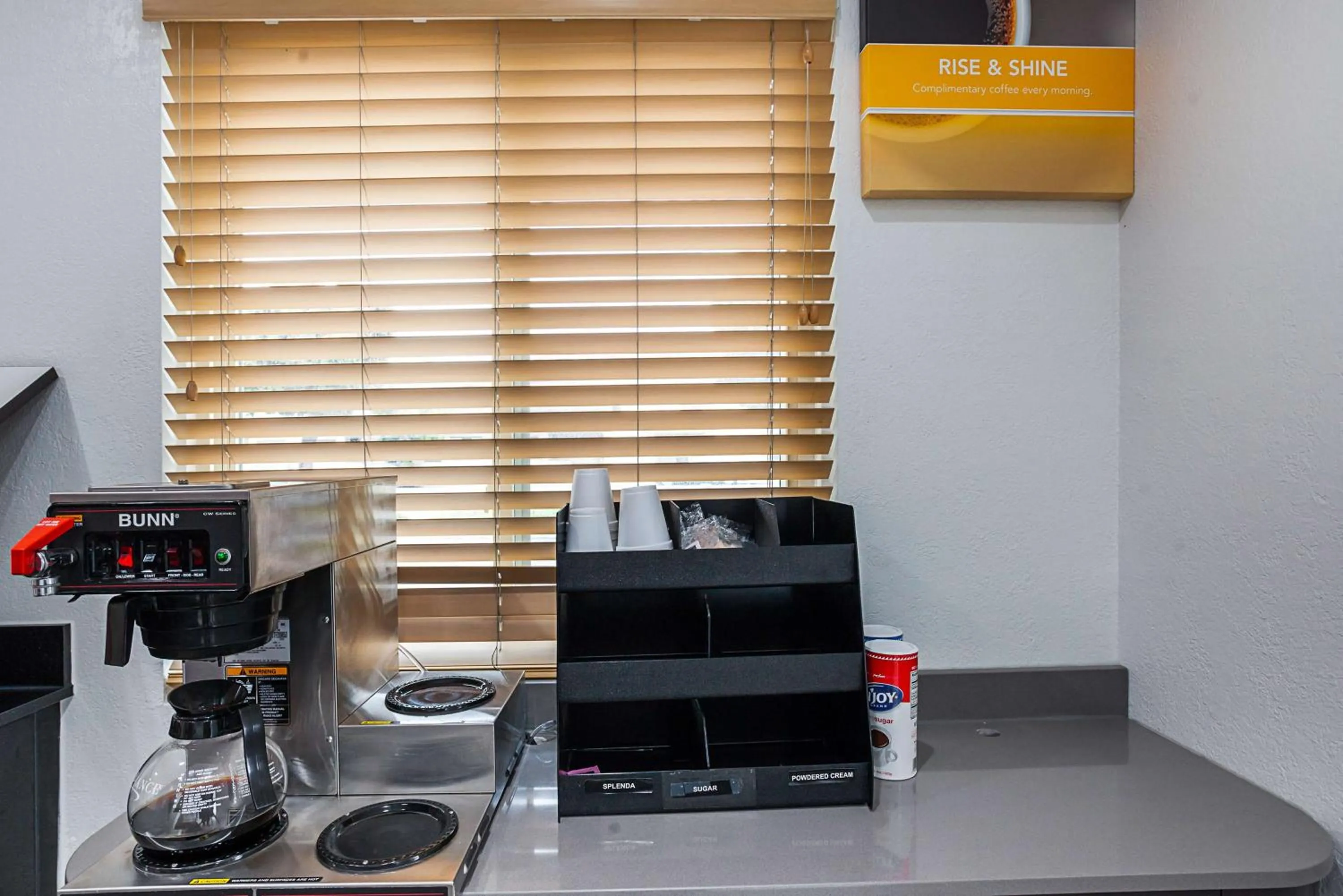 Coffee/tea facilities in Motel 6-Ventura, CA - Downtown