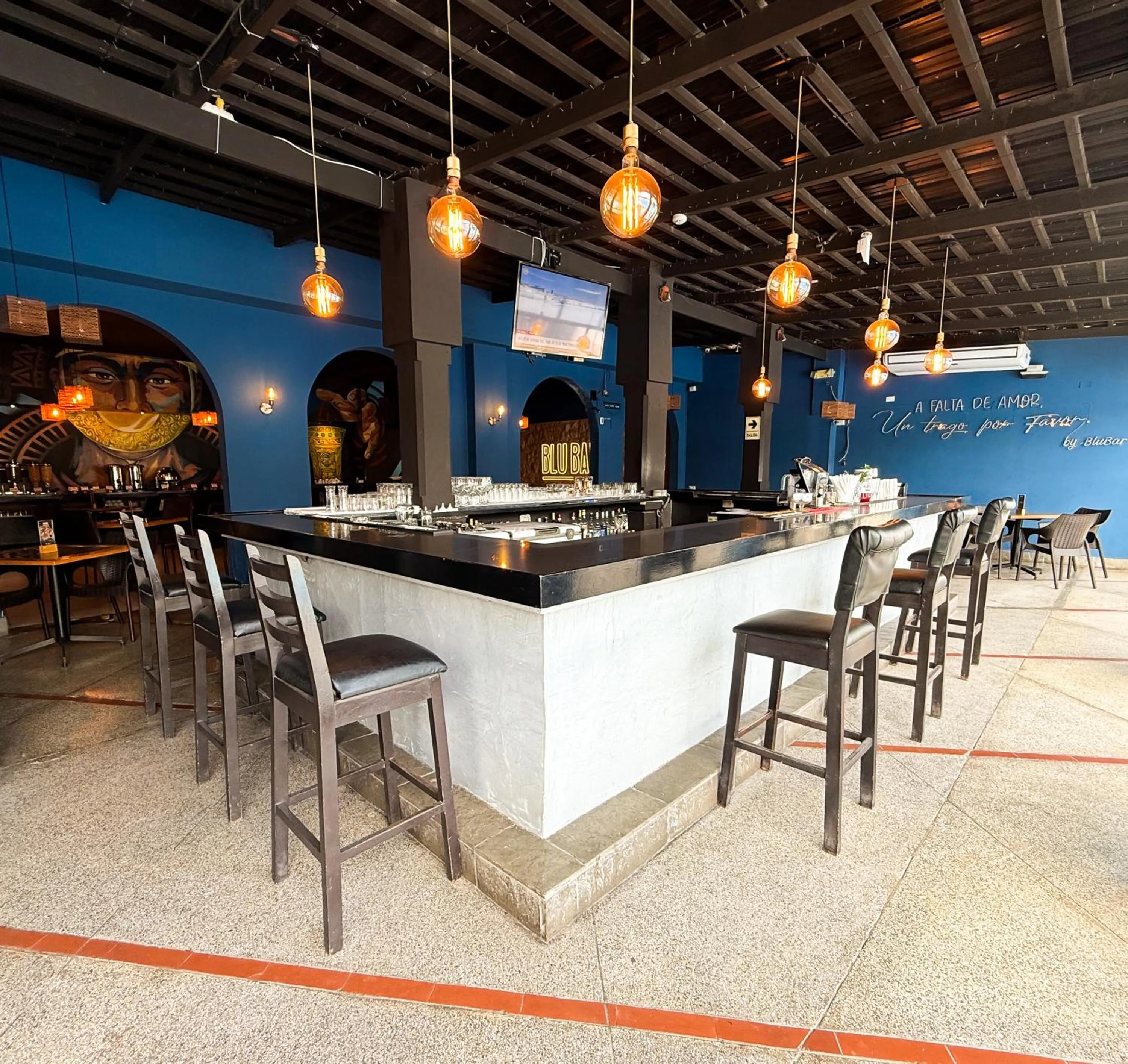 Lounge or bar in WinMeier Hotel y Casino