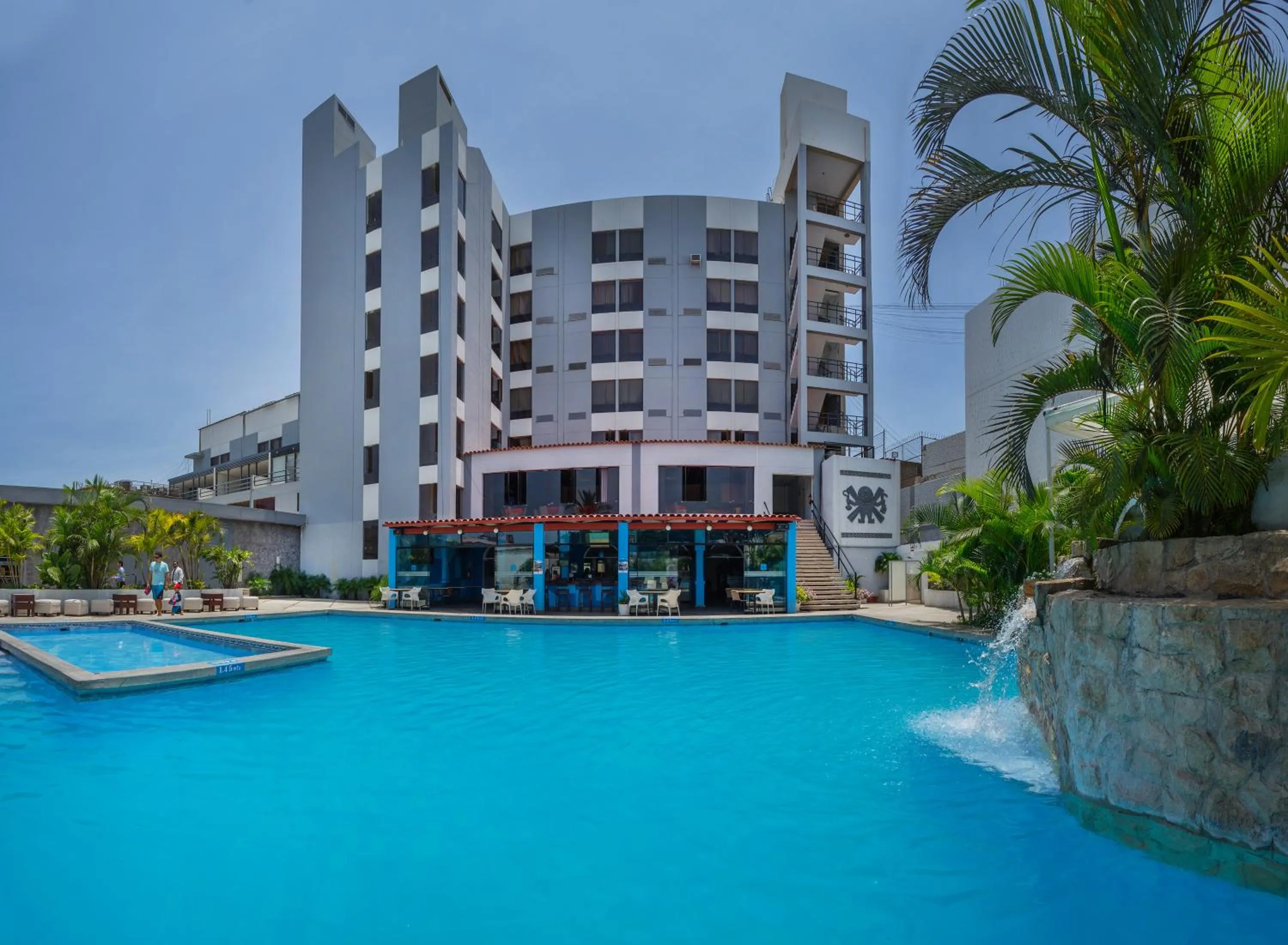 Swimming pool in WinMeier Hotel y Casino