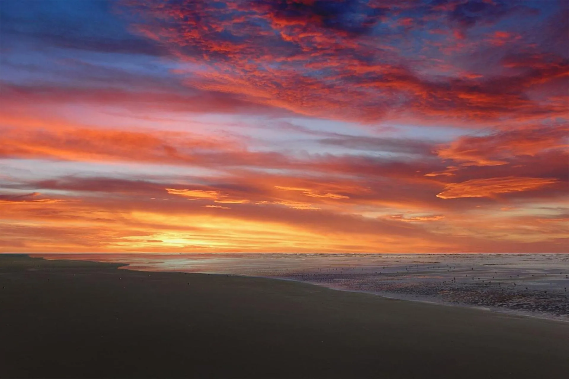 Property building in Beachwood Condos & Resort