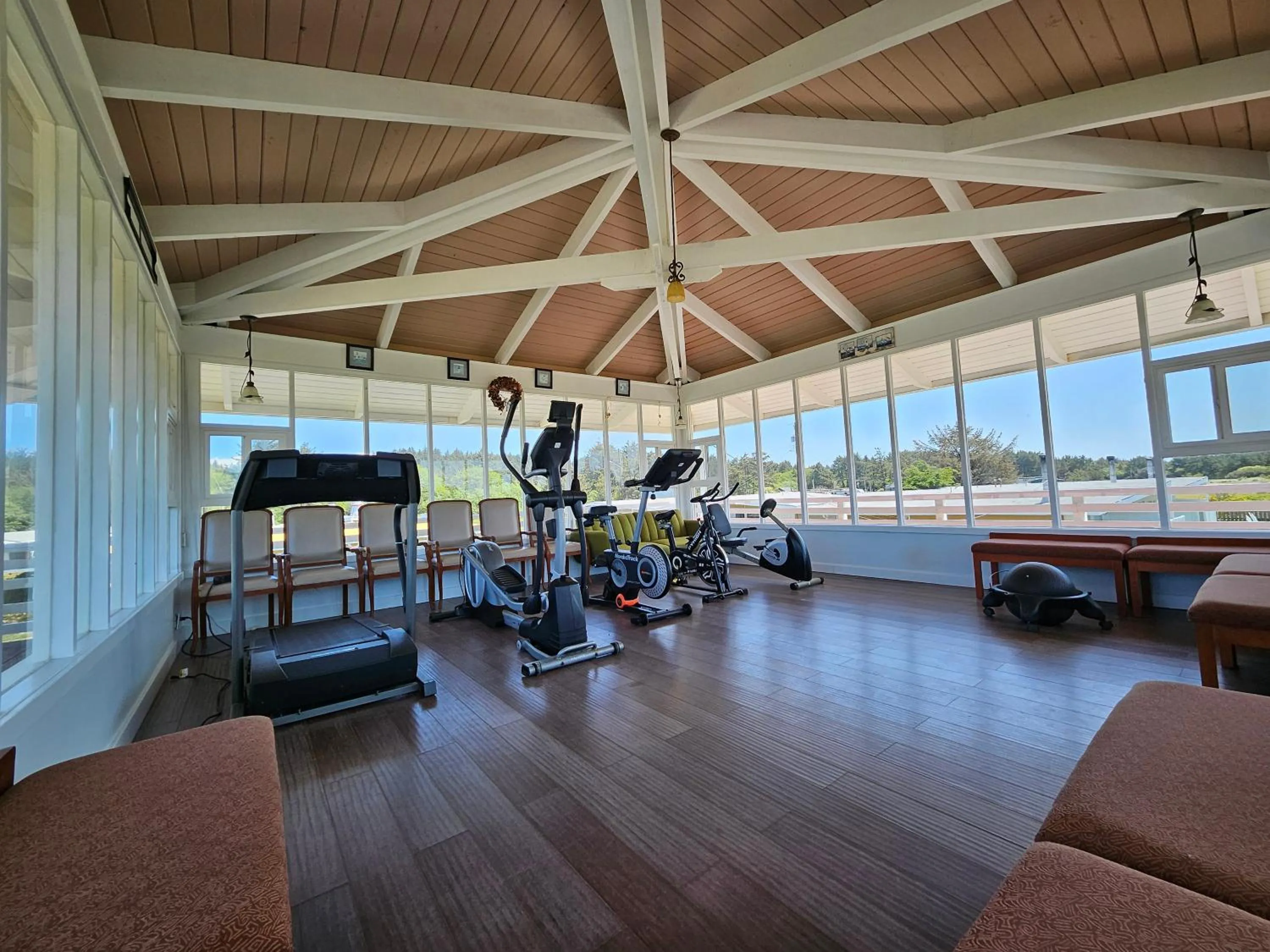 Property building in Beachwood Condos & Resort