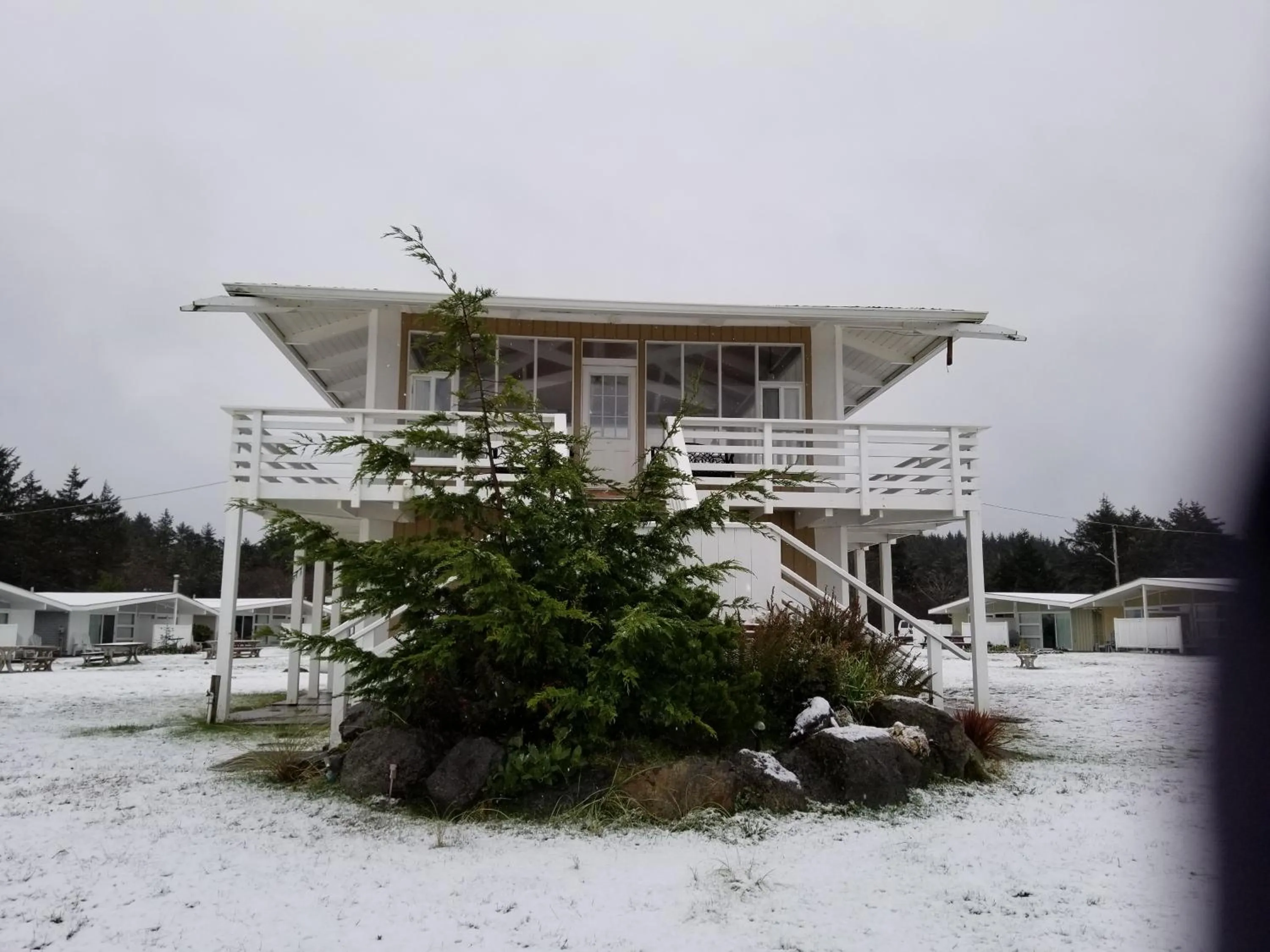 Property building in Beachwood Condos & Resort