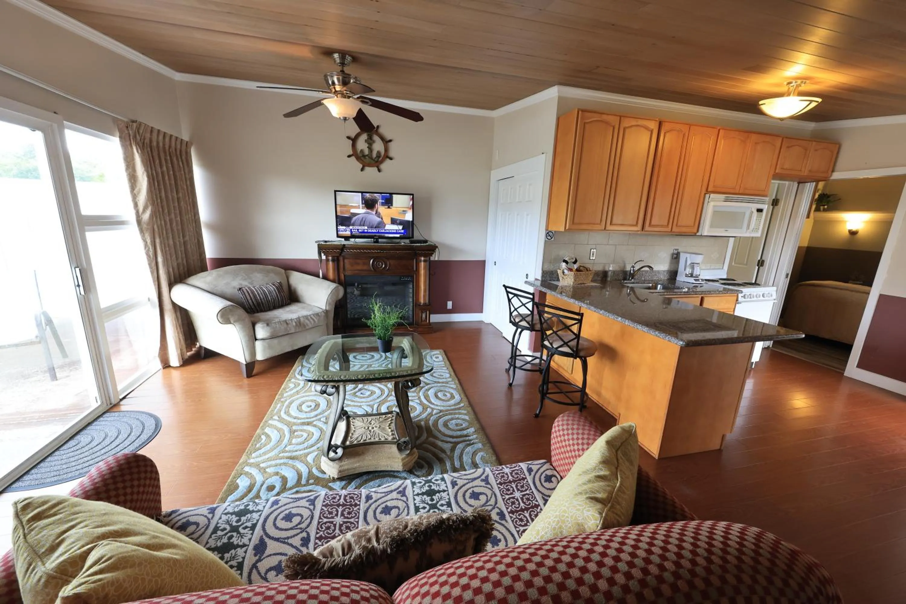 Seating area in Beachwood Condos & Resort