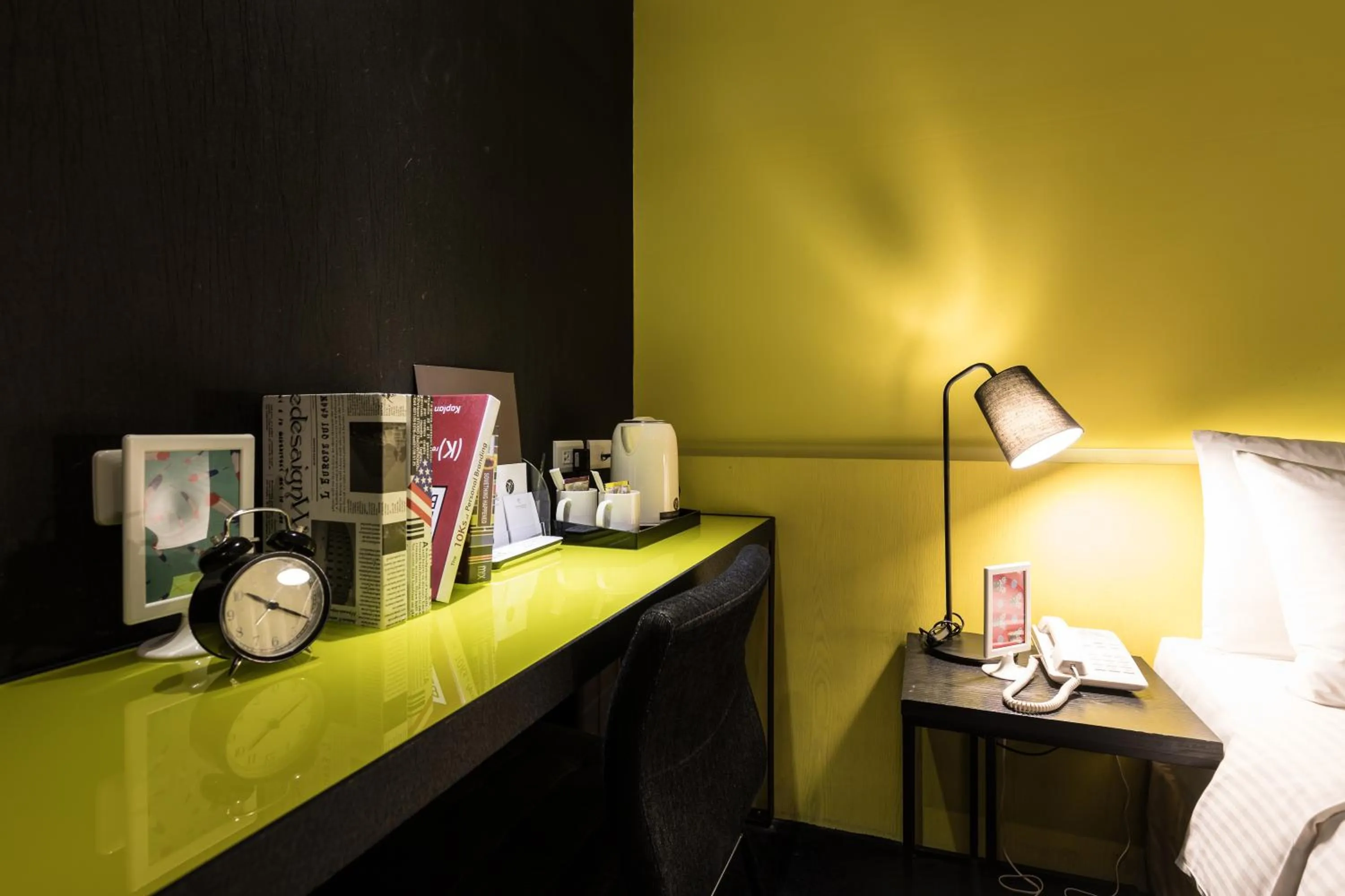 Bed in Vendome East Inn