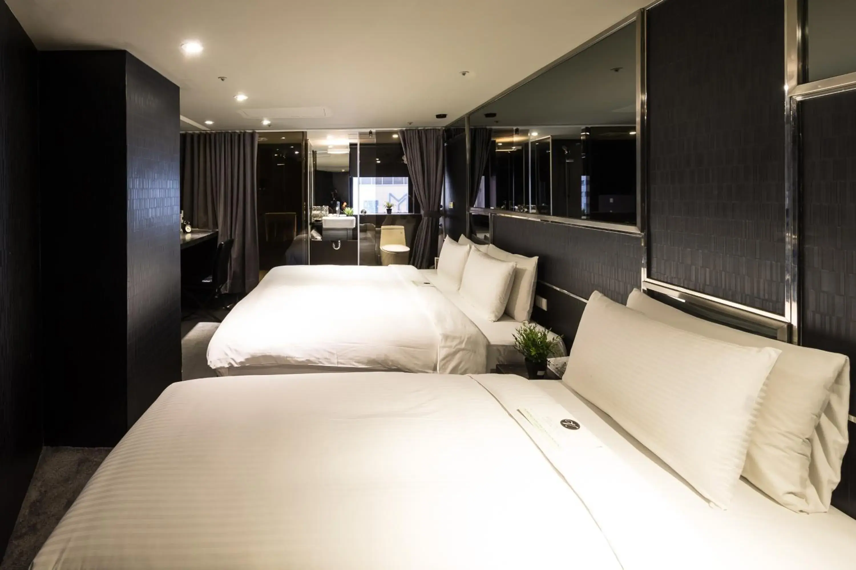 Bed in Vendome East Inn Bed in Vendome East Inn