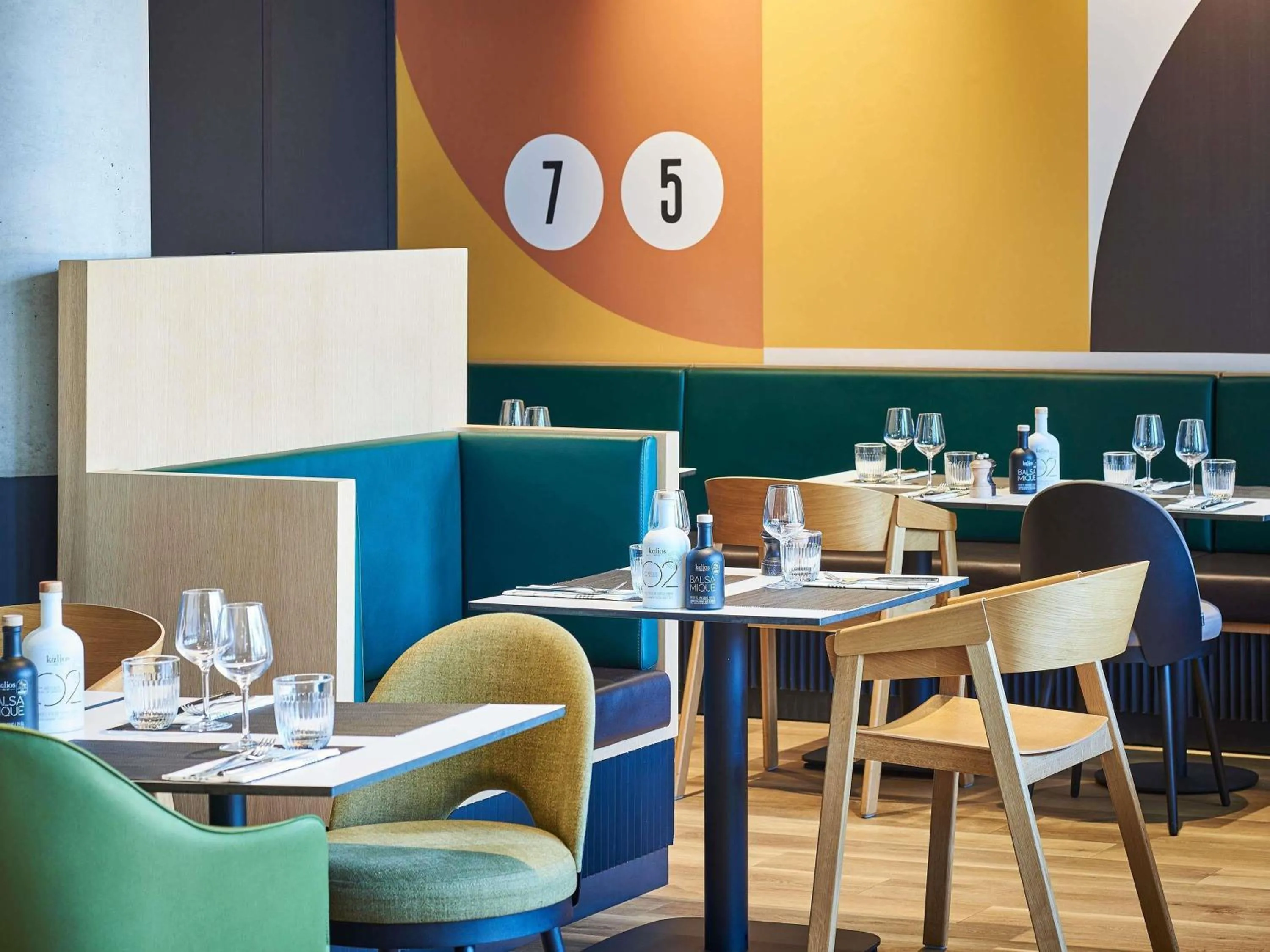 Restaurant/places to eat in Novotel Paris Gare De Lyon