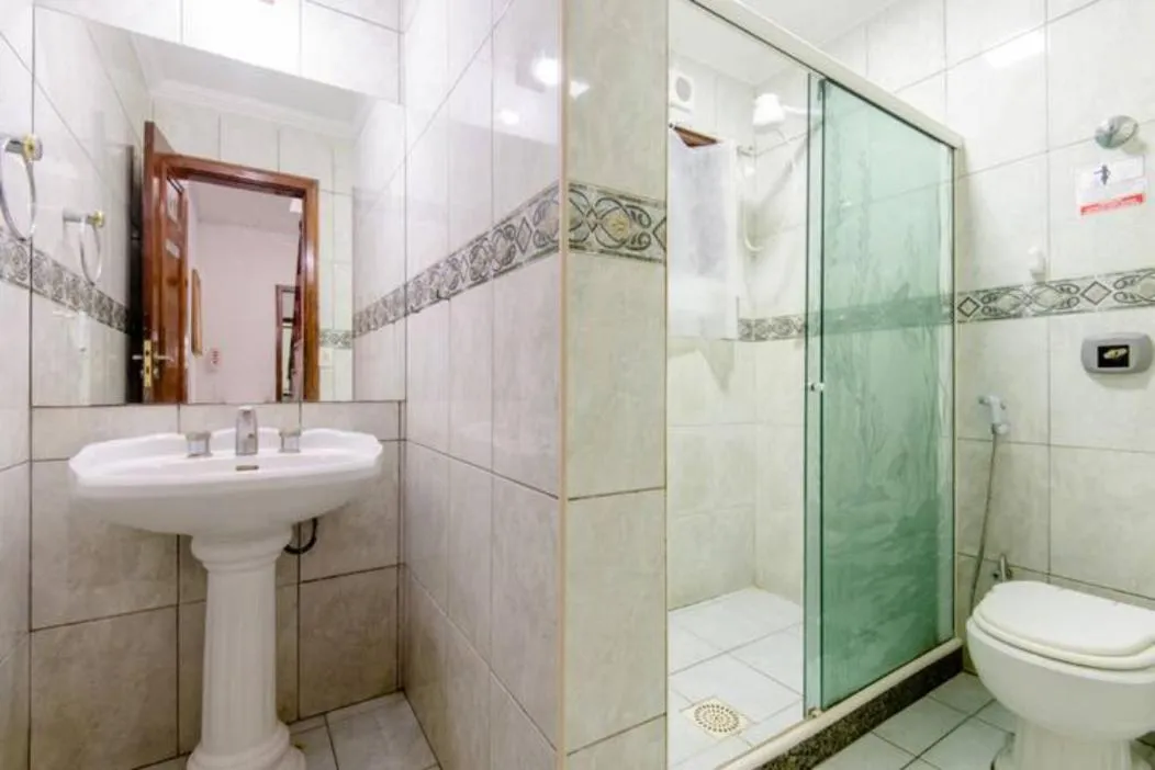 Shower in Pousada Queiroz