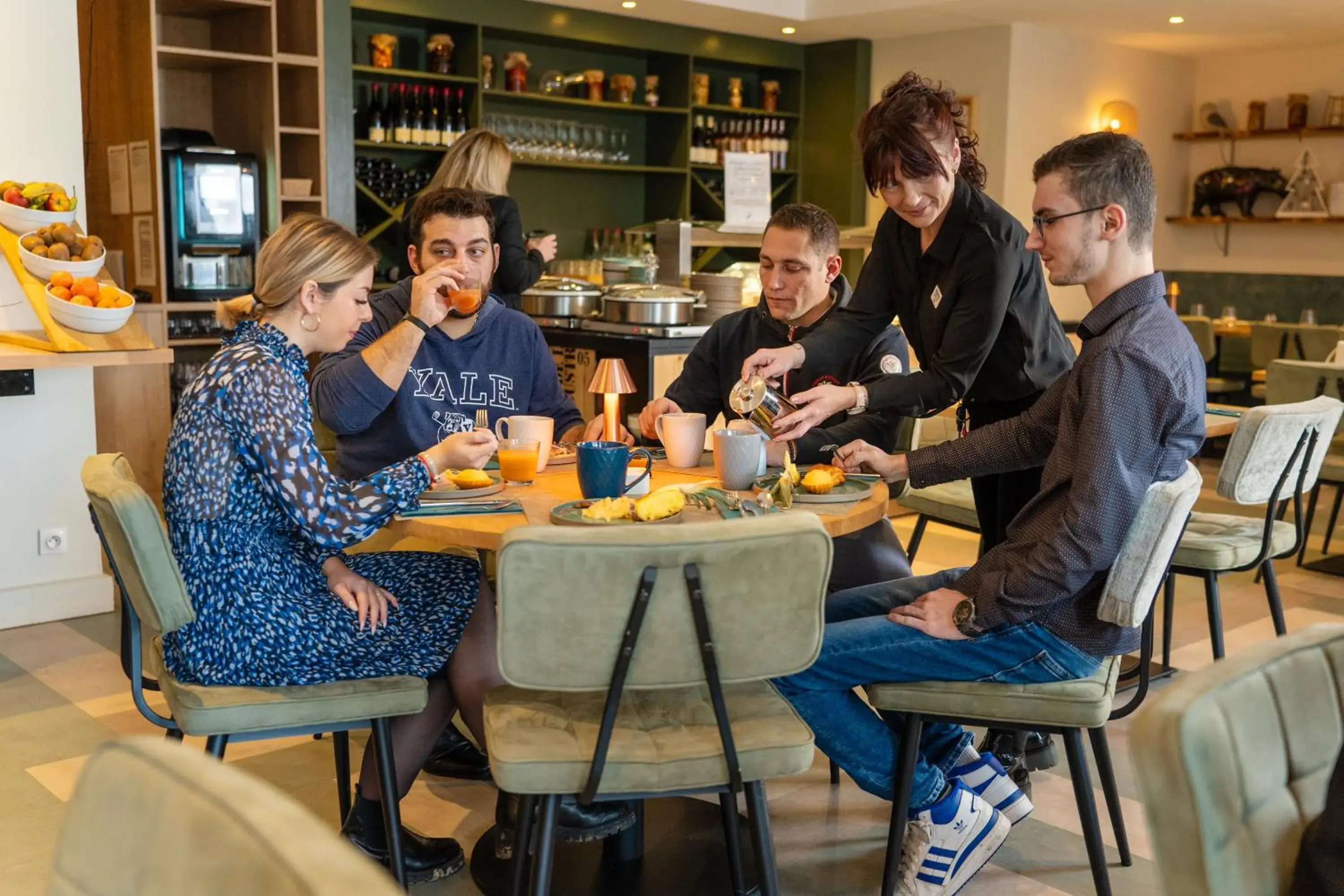 Breakfast in Domaine de la Forêt d'Orient, Logis Hôtel, Restaurant, Spa et Golf Breakfast in Domaine de la Forêt d'Orient, Logis Hôtel, Restaurant, Spa et Golf