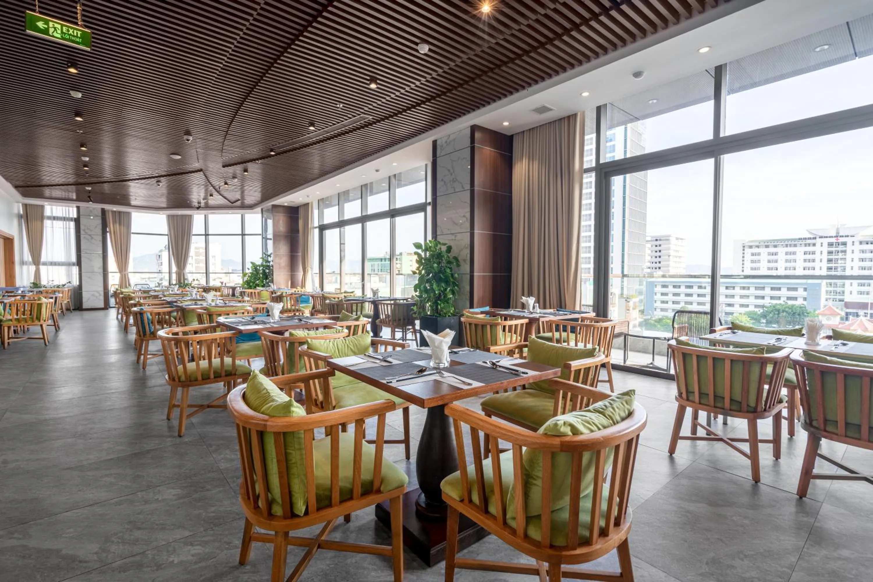 Restaurant/places to eat in G8 Luxury Hotel and Spa Da Nang