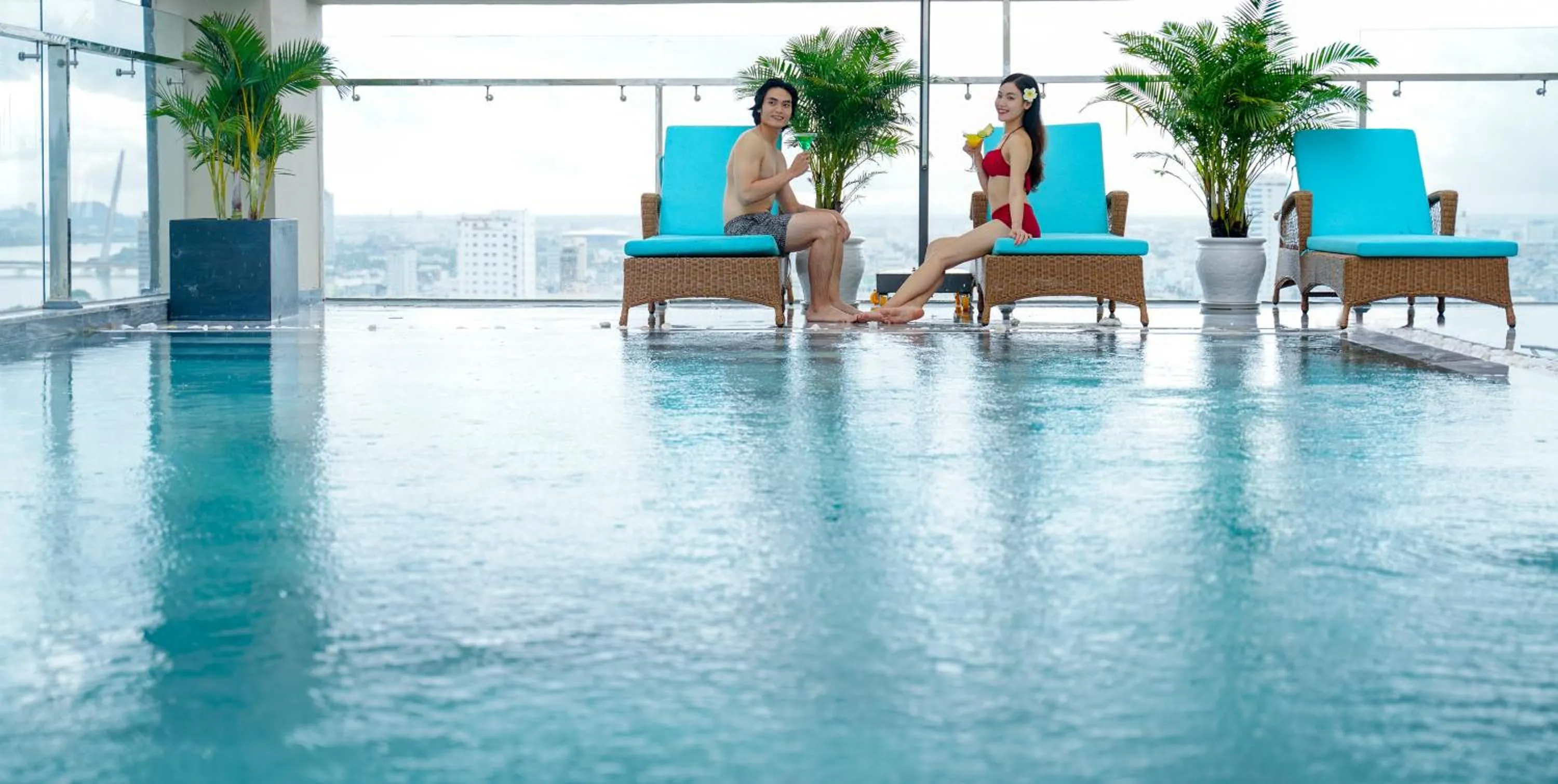 Swimming pool in G8 Luxury Hotel and Spa Da Nang