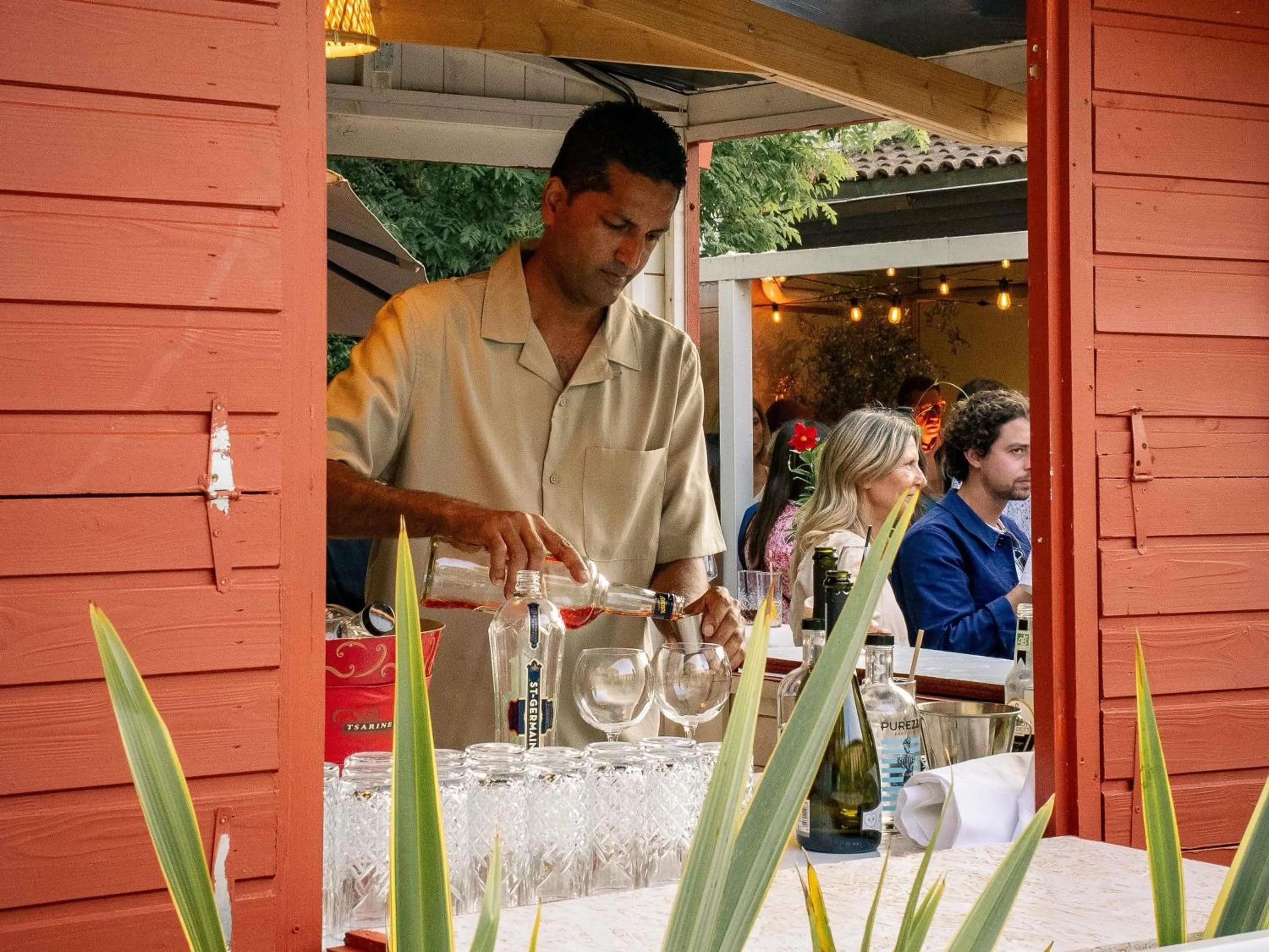 Pool view in Mercure Aix en Provence Beaumanoir