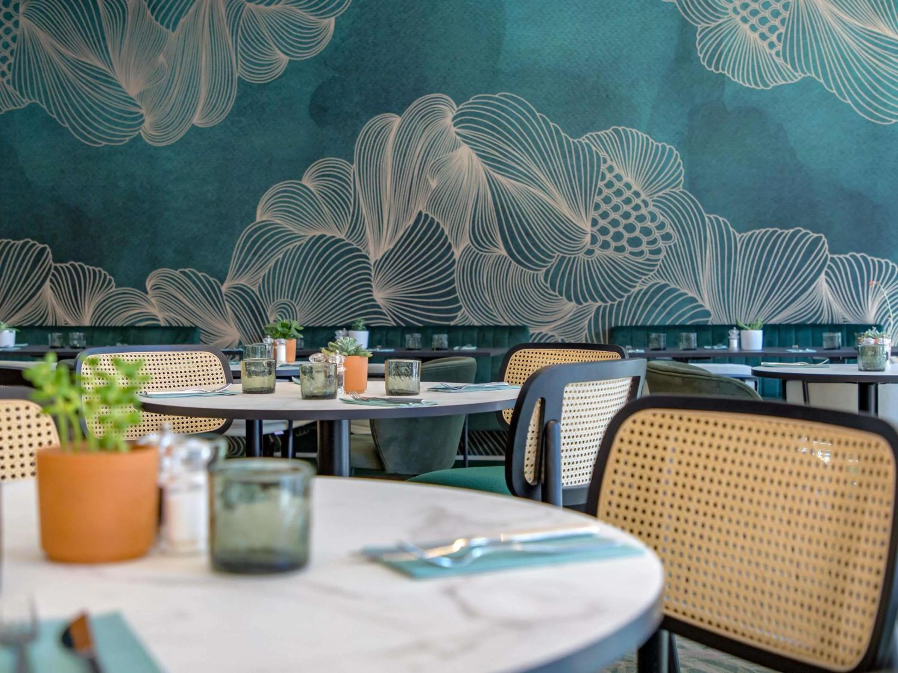 Restaurant/places to eat in Mercure Aix en Provence Beaumanoir