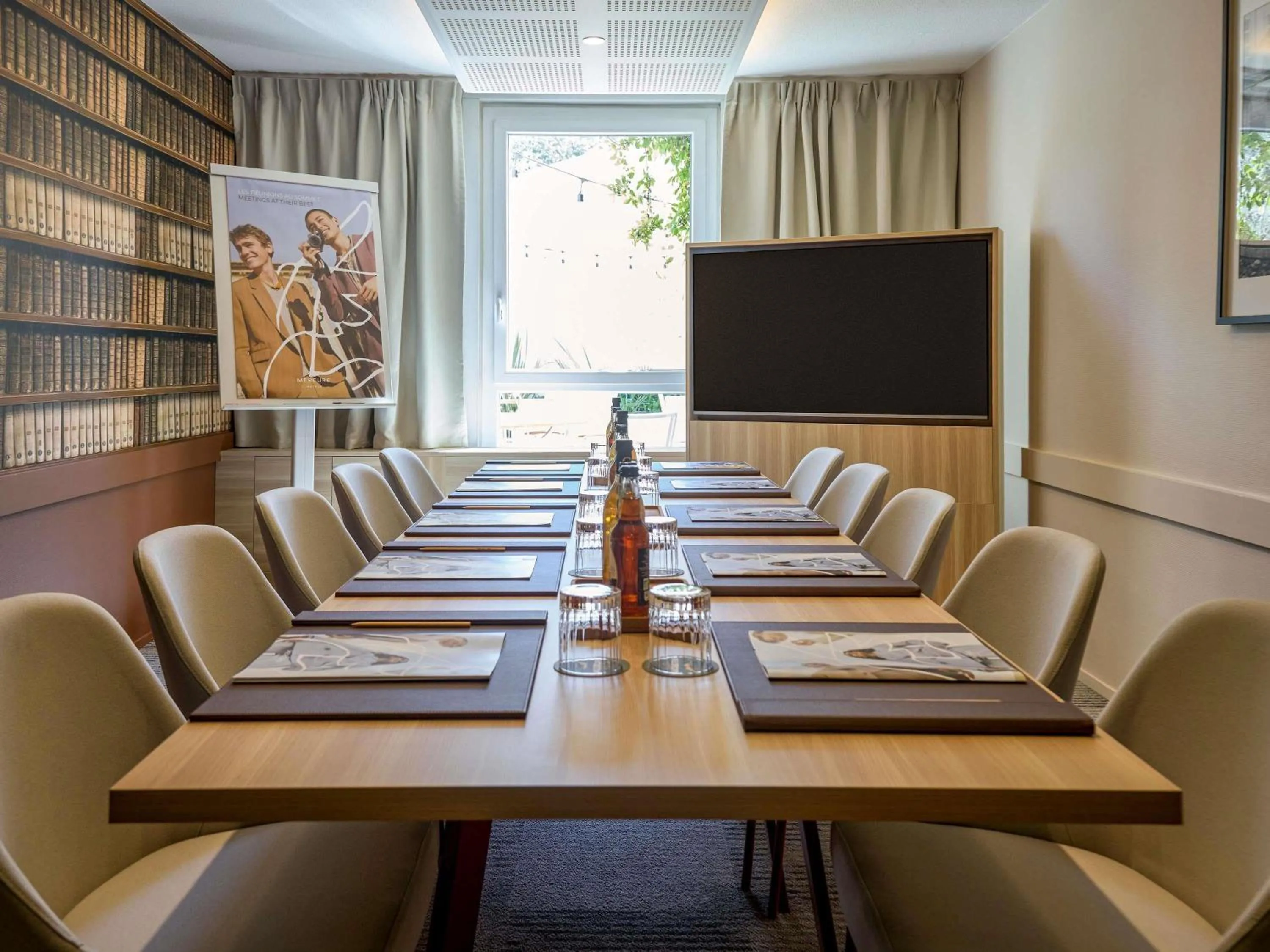 Meeting/conference room in Mercure Aix en Provence Beaumanoir