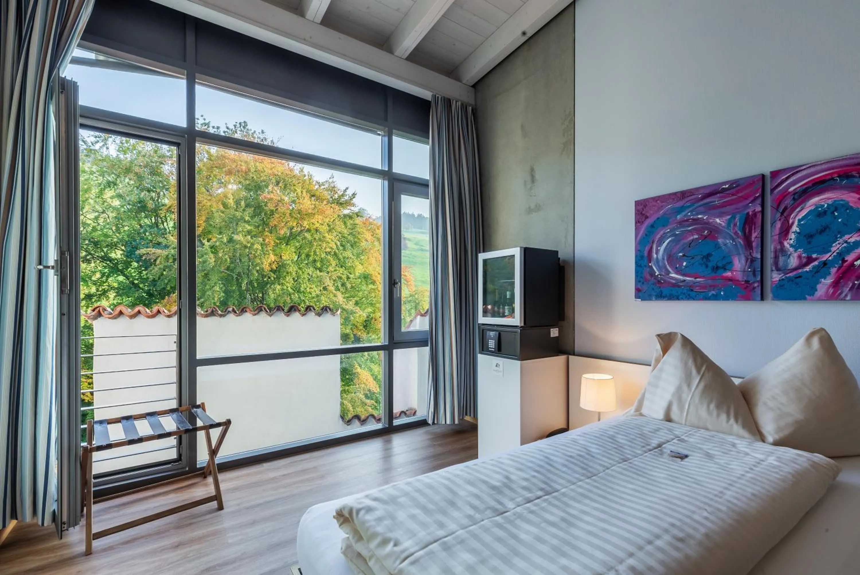 Photo of the whole room, Bed in Schloss Wartensee