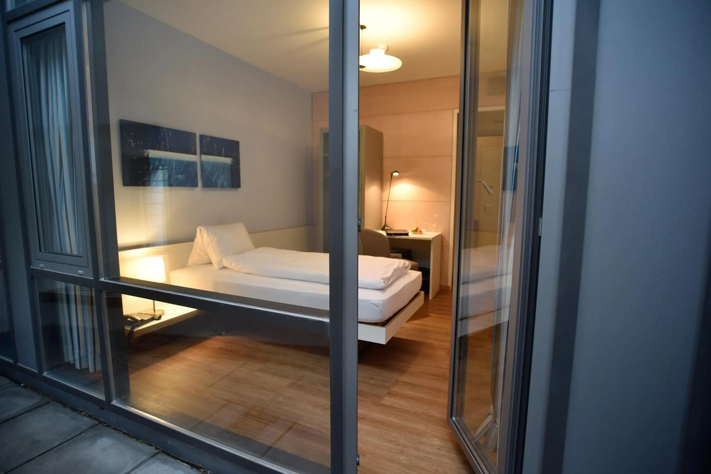 Photo of the whole room, Bed in Schloss Wartensee