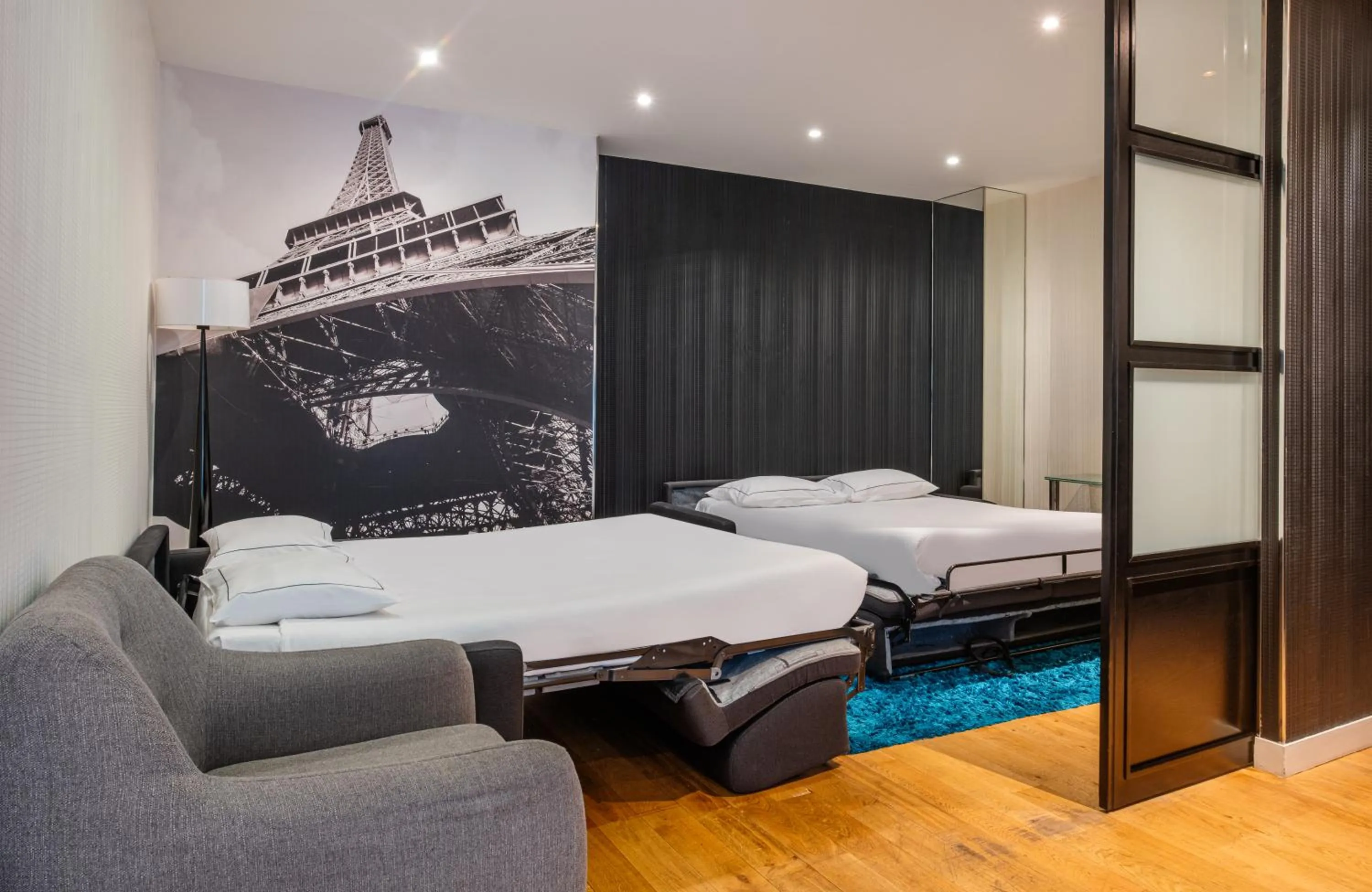 Bedroom, Bed in L'Empire Paris - Louvre