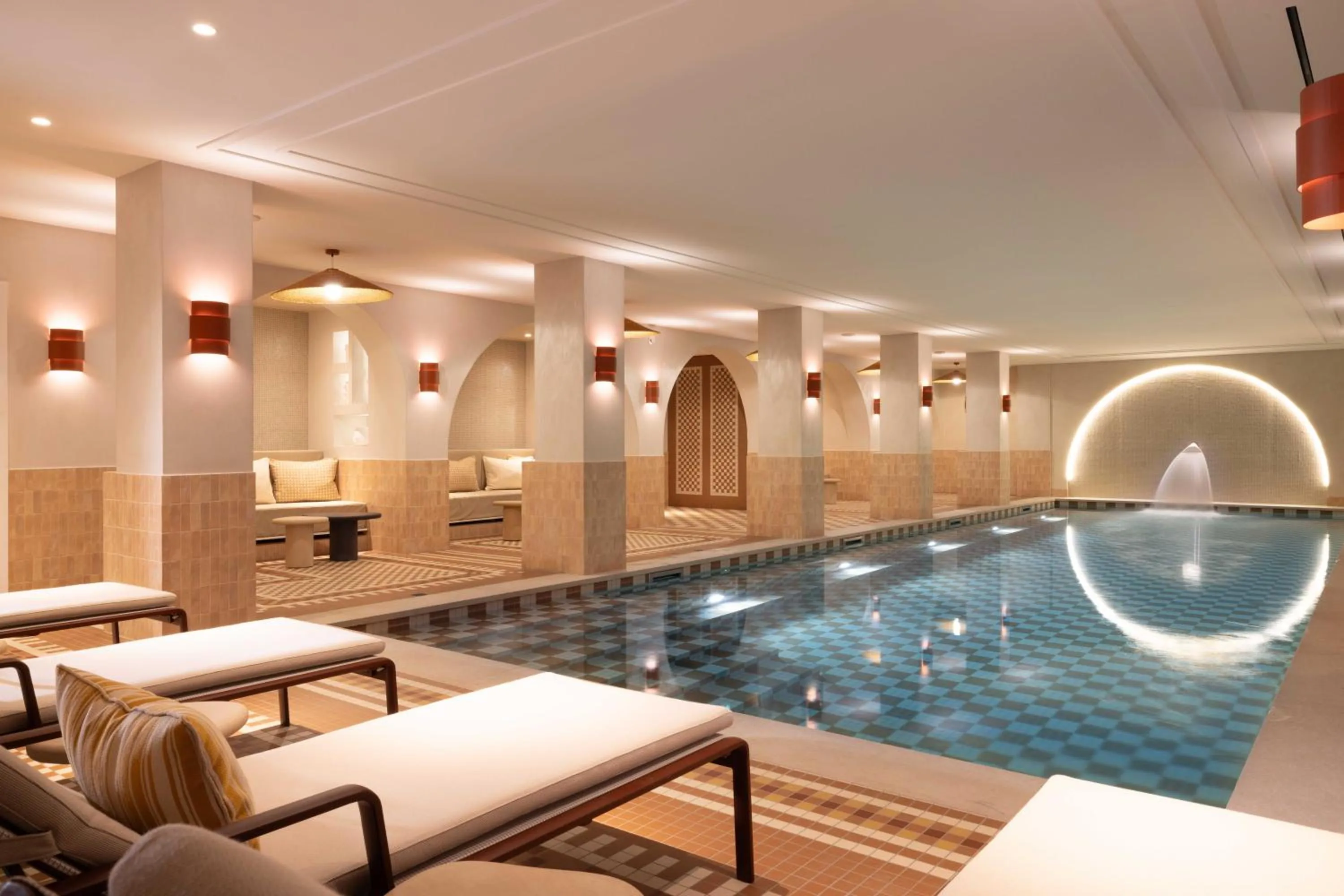 Swimming pool in Hotel Grand Coeur Latin