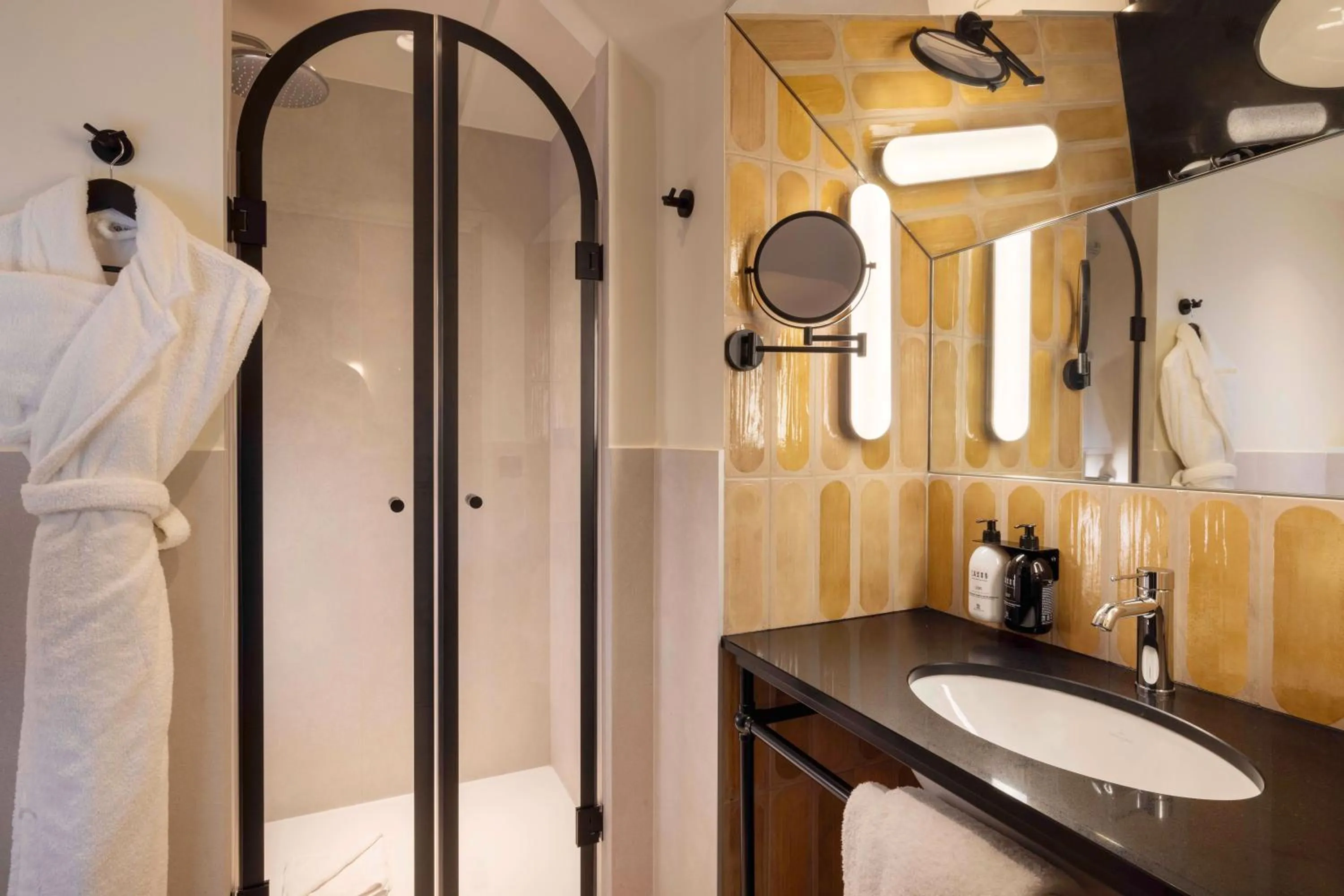 Hotel Grand Coeur Latin