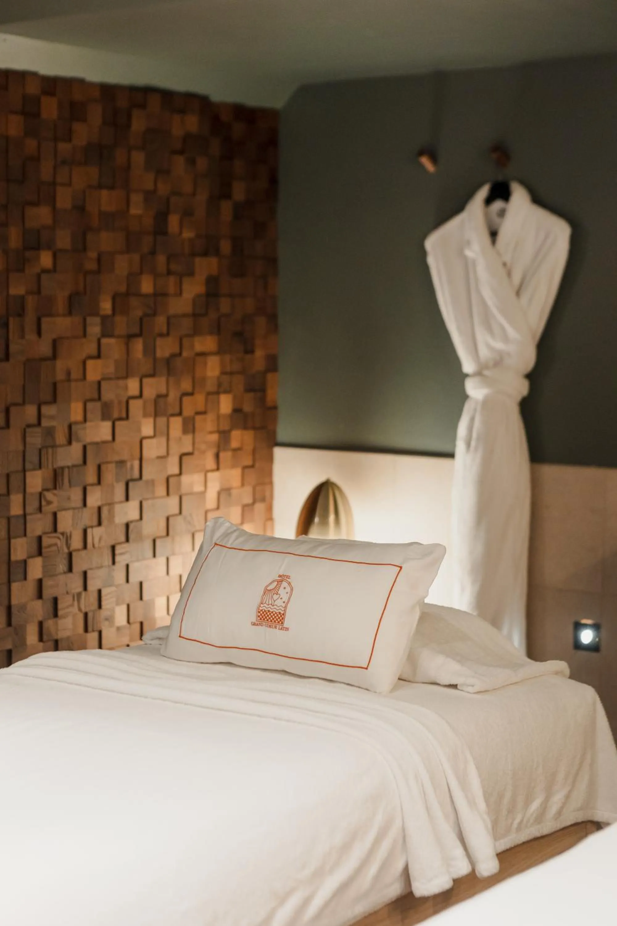 Spa and wellness centre/facilities, Bed in Hotel Grand Coeur Latin