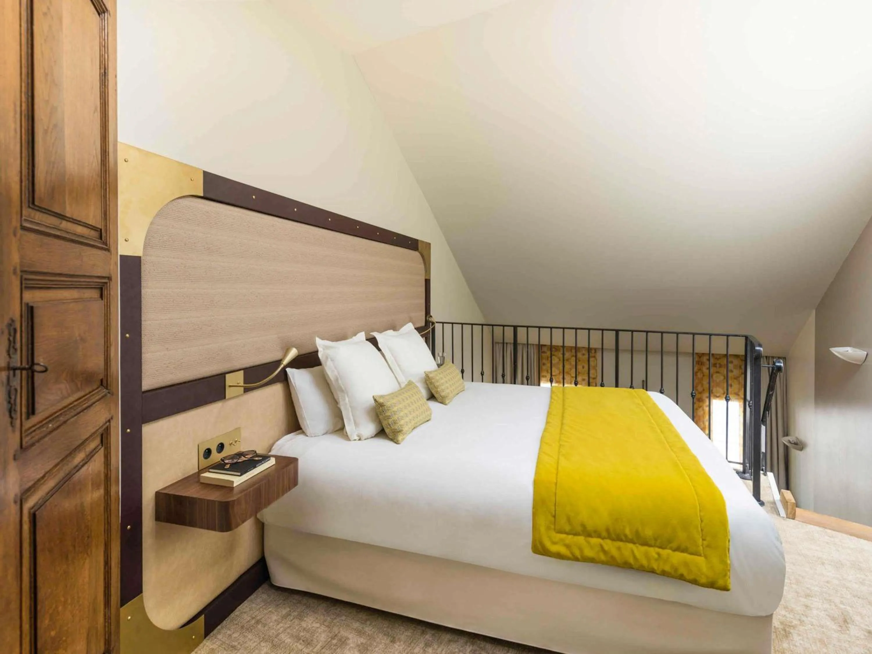 Bedroom, Bed in Grand Hotel Beauvau Marseille Vieux-Port - MGallery Collection