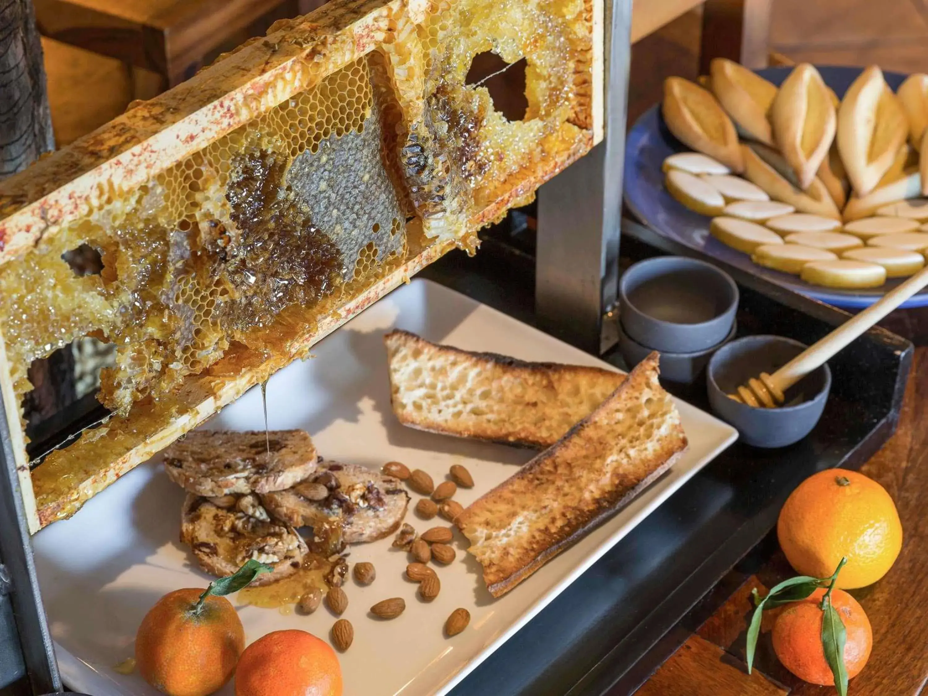 Breakfast in Grand Hotel Beauvau Marseille Vieux-Port - MGallery Collection Breakfast in Grand Hotel Beauvau Marseille Vieux-Port - MGallery Collection