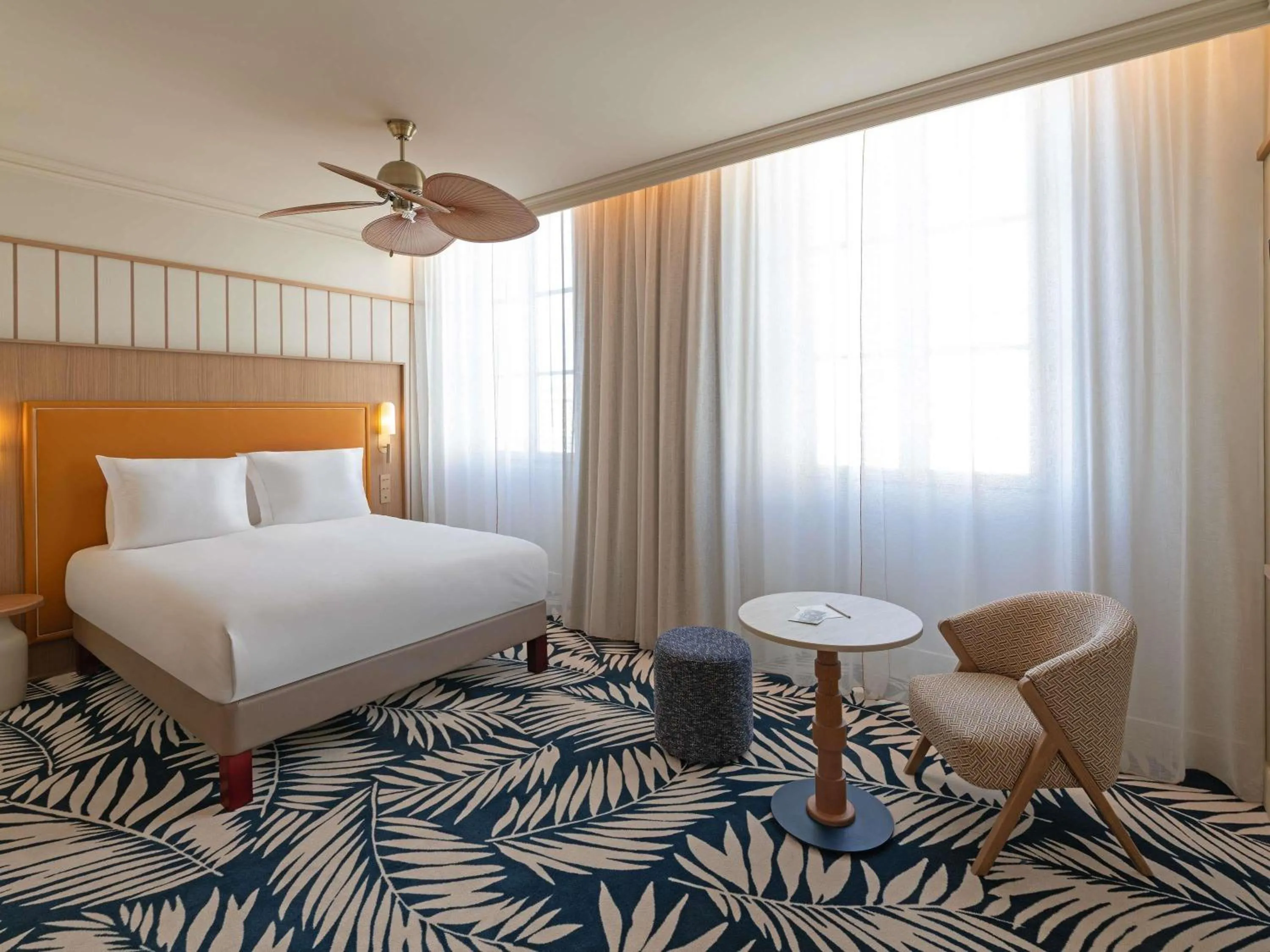 Bedroom, Bed in Grand Hotel Beauvau Marseille Vieux-Port - MGallery Collection