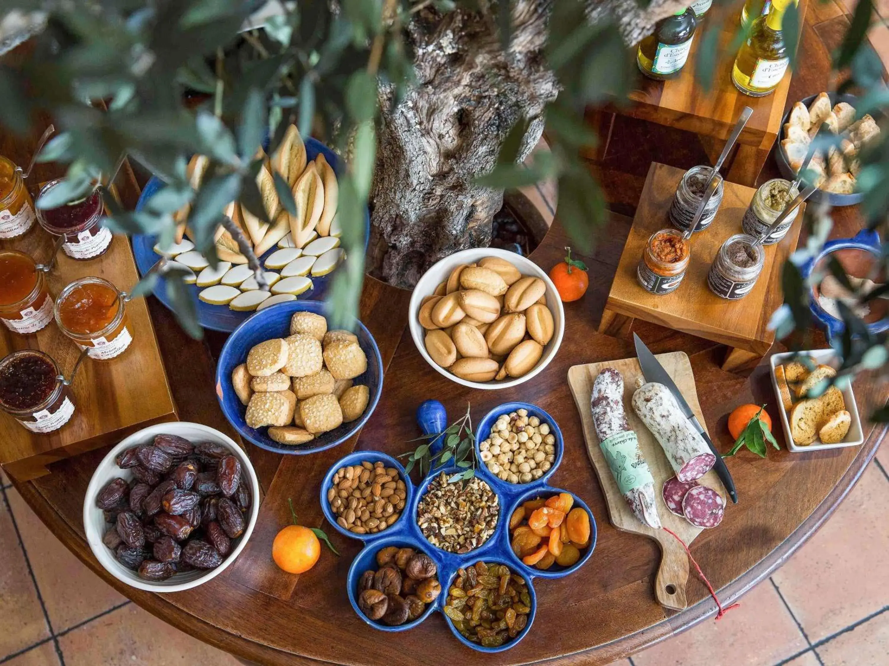 Breakfast in Grand Hotel Beauvau Marseille Vieux-Port - MGallery Collection Breakfast in Grand Hotel Beauvau Marseille Vieux-Port - MGallery Collection
