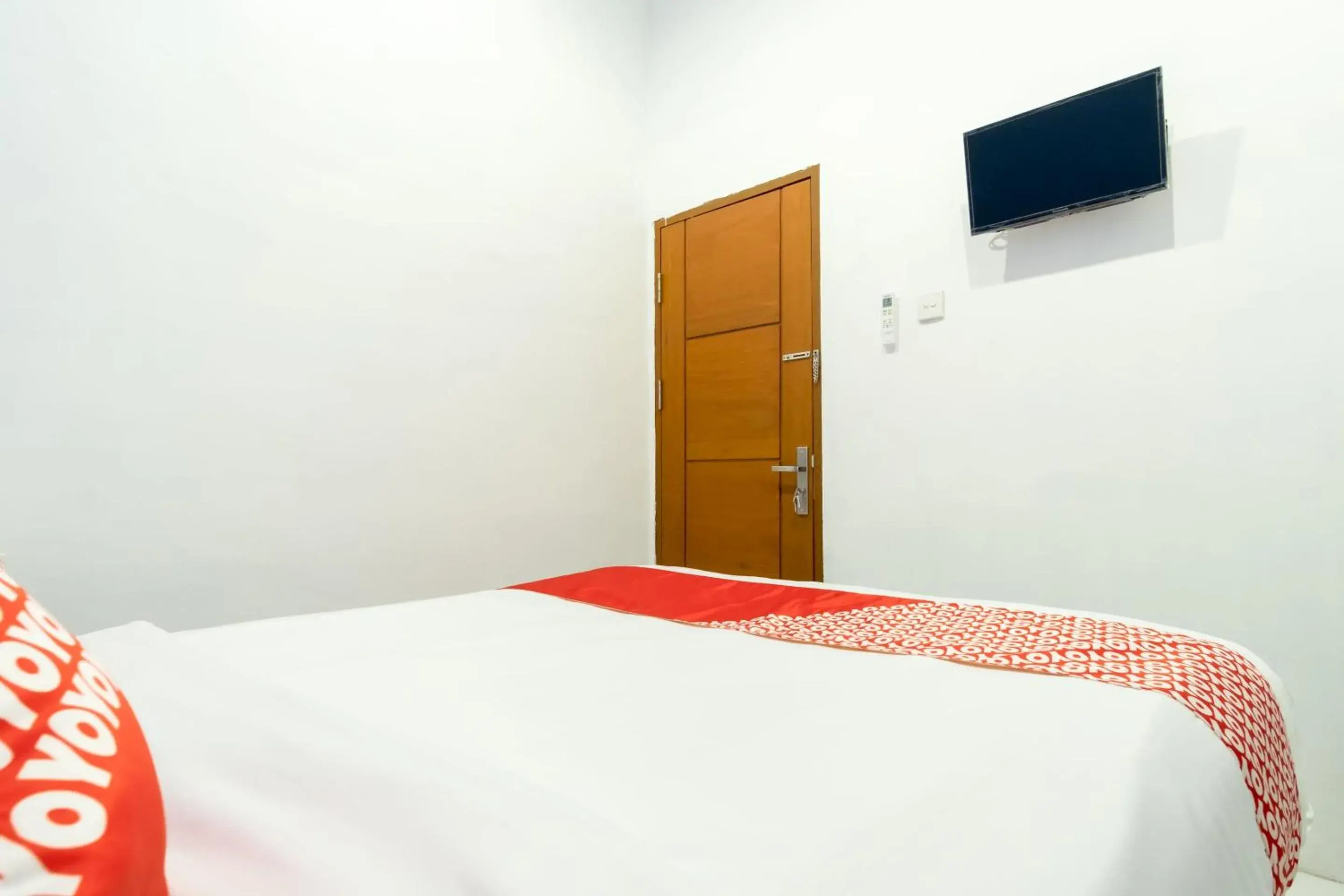 Bedroom, Bed in Hotel O Royal Guest House Bedroom, Bed in Hotel O Royal Guest House