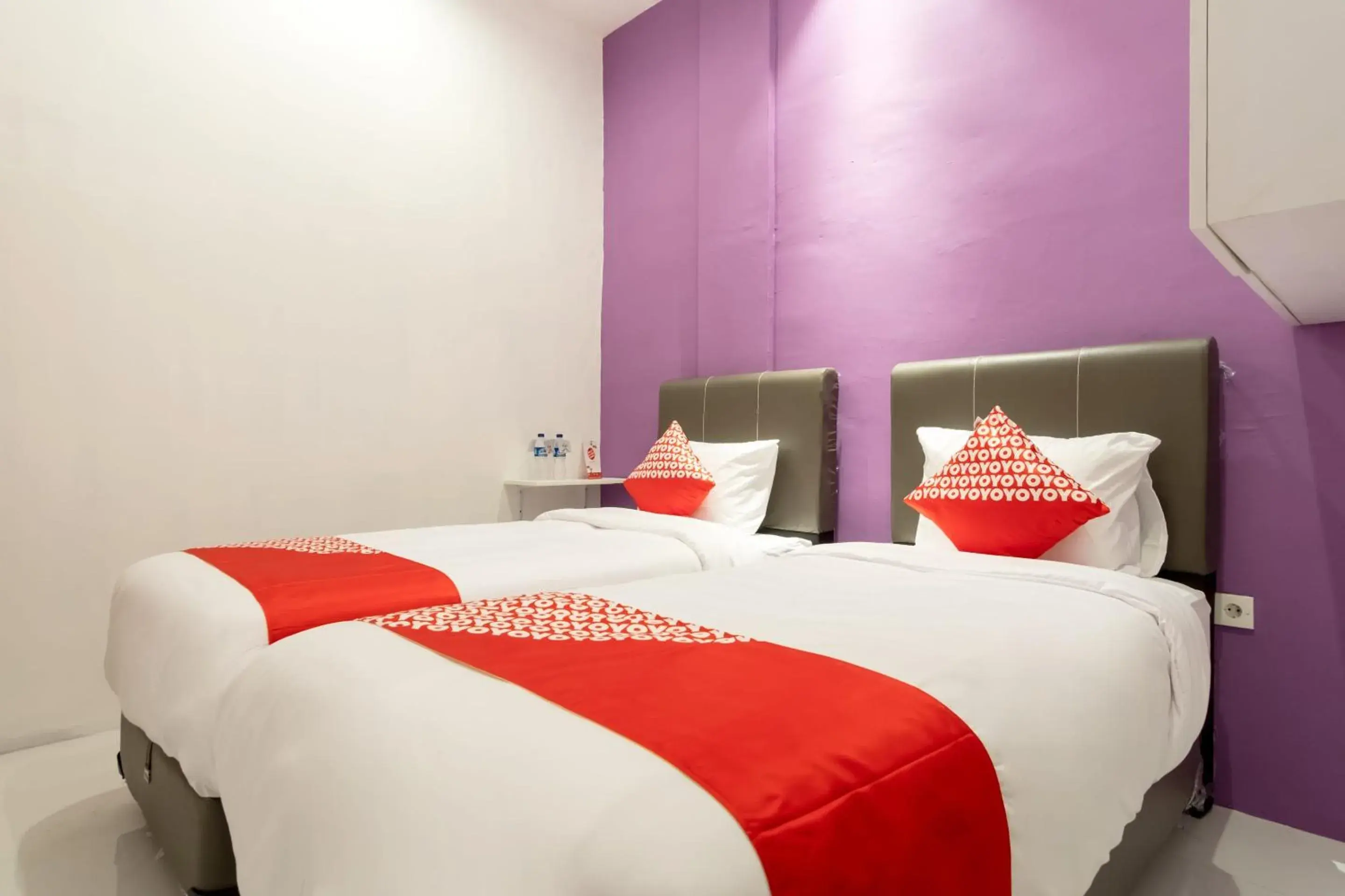 Bedroom, Bed in Hotel O Royal Guest House Bedroom, Bed in Hotel O Royal Guest House