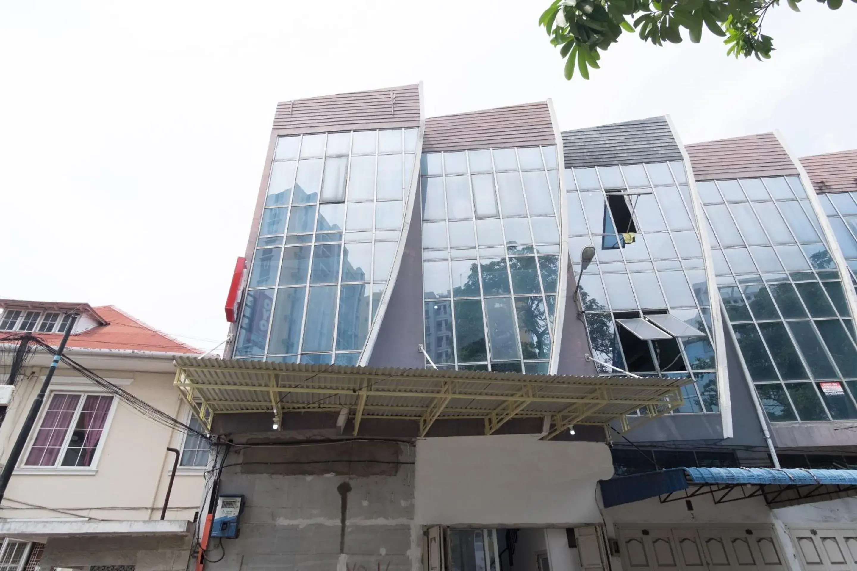 Facade/entrance in Hotel O Royal Guest House Facade/entrance in Hotel O Royal Guest House