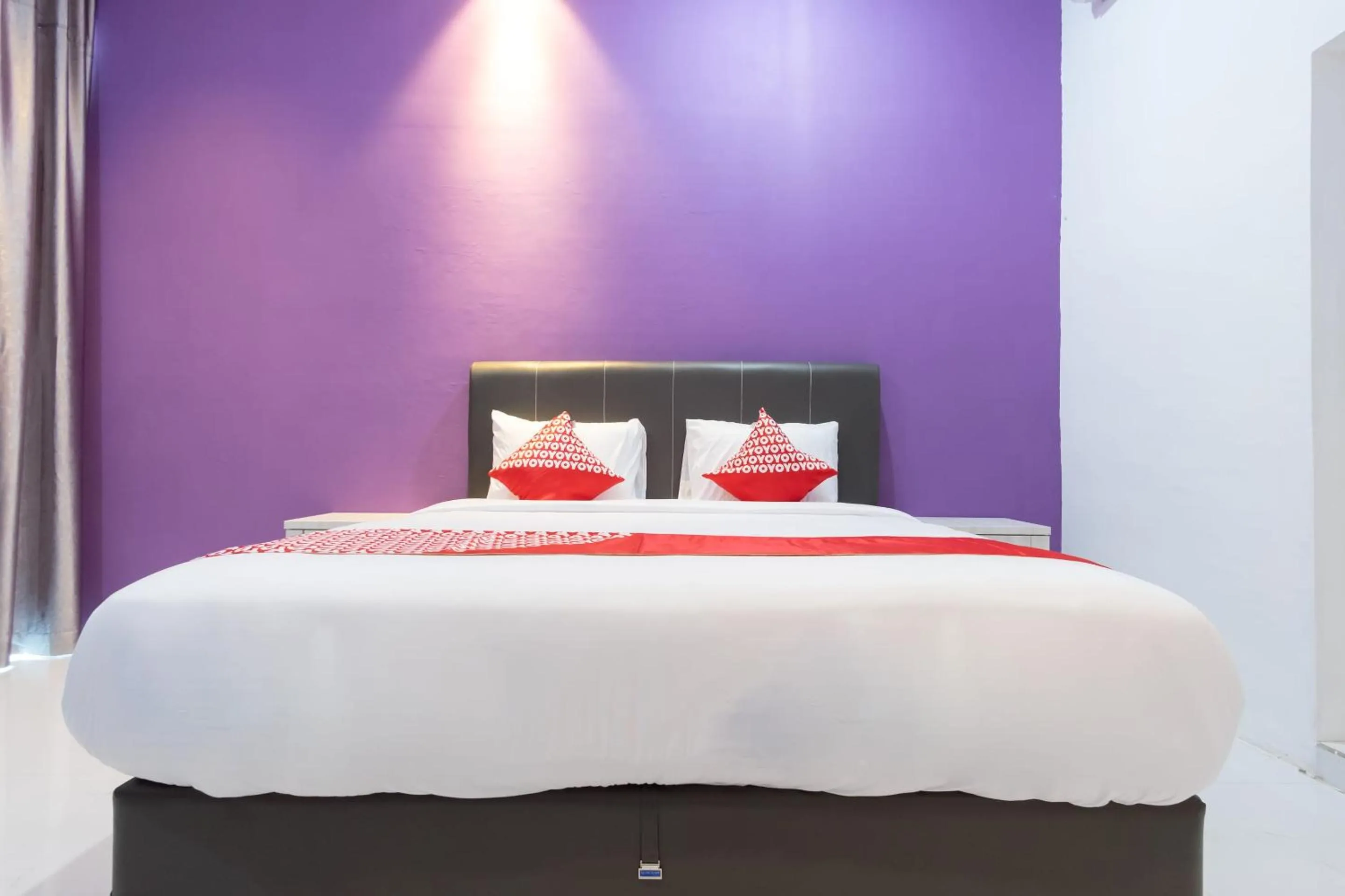 Bedroom, Bed in Hotel O Royal Guest House