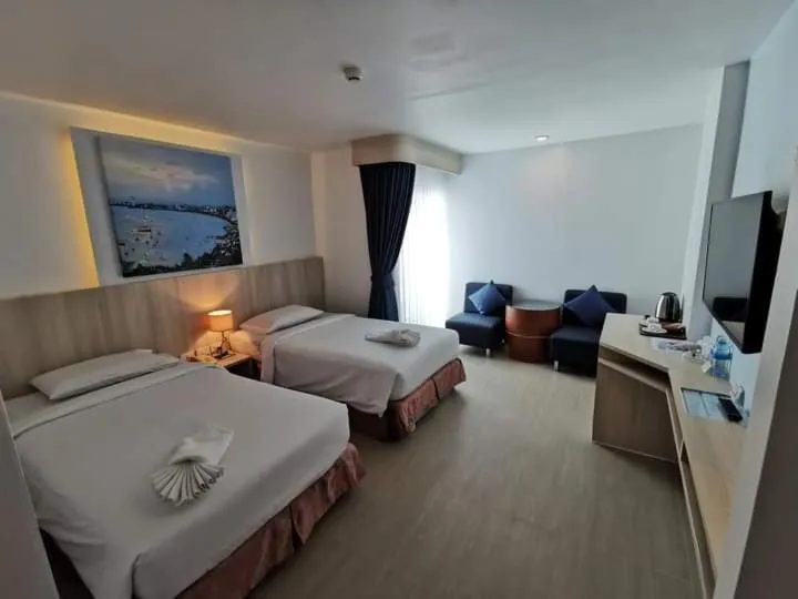 Bed in Flipper House Hotel - SHA Extra Plus