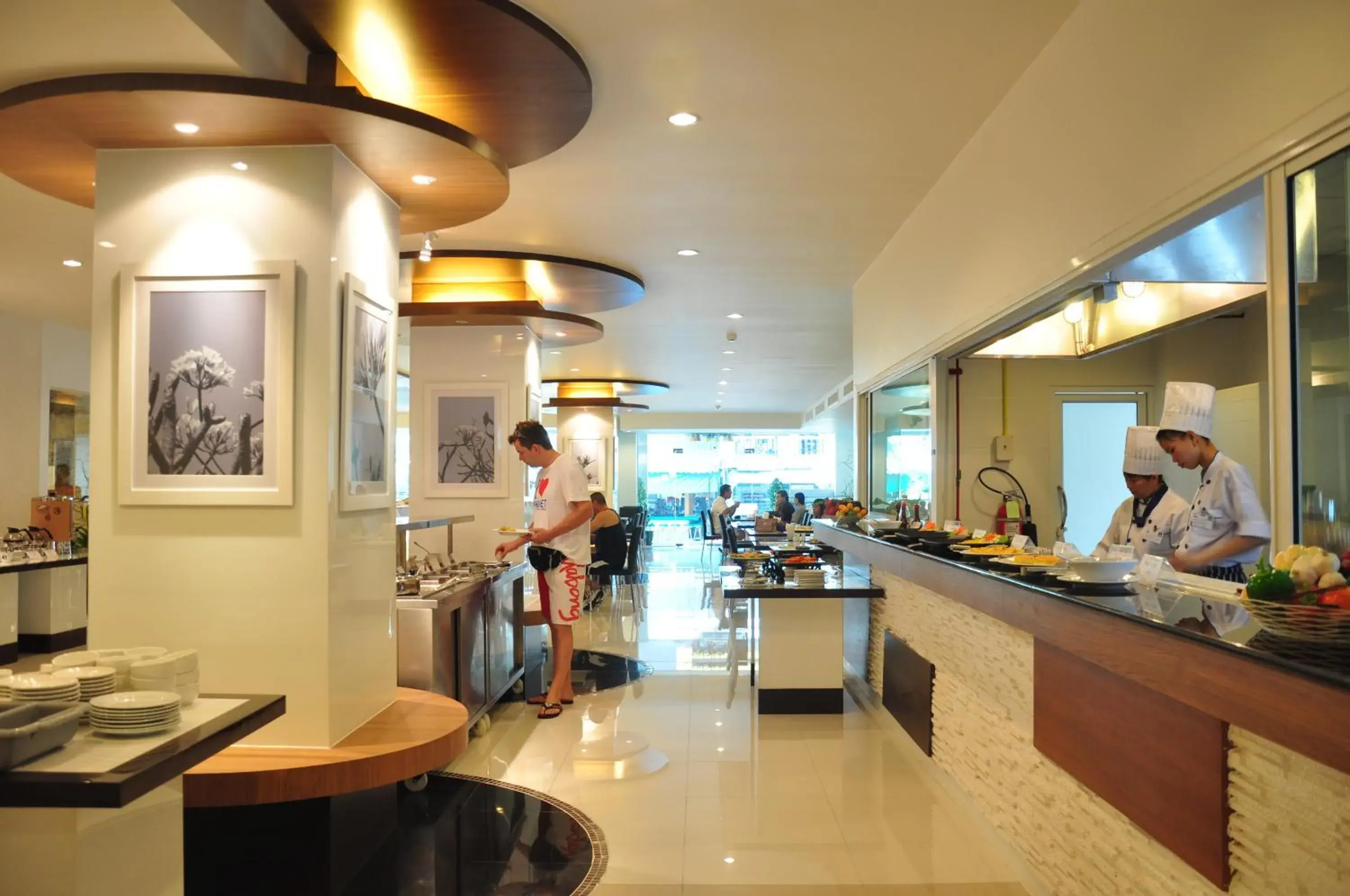 Restaurant/places to eat in Flipper House Hotel - SHA Extra Plus Restaurant/places to eat in Flipper House Hotel - SHA Extra Plus