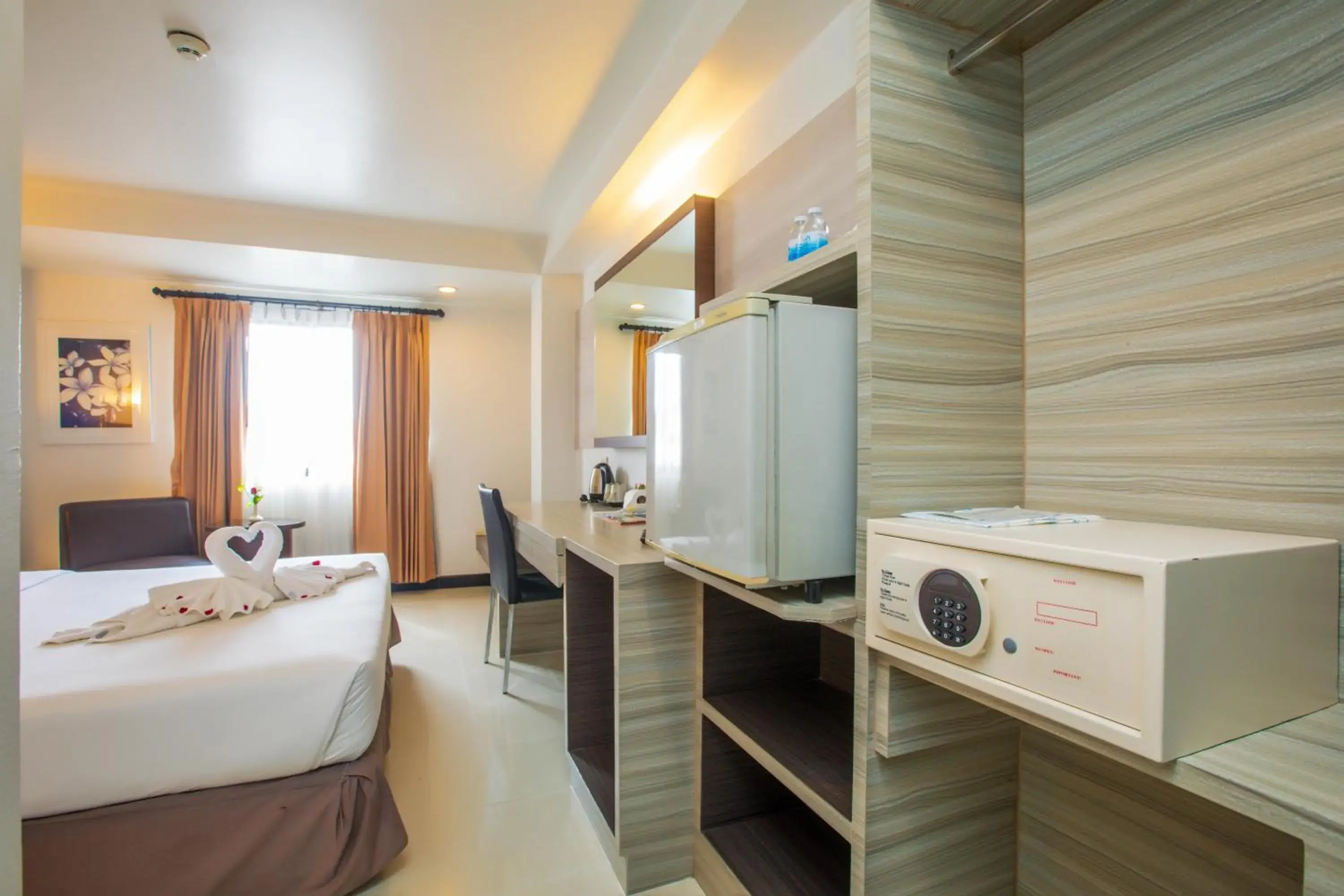 Bed in Flipper House Hotel - SHA Extra Plus Bed in Flipper House Hotel - SHA Extra Plus