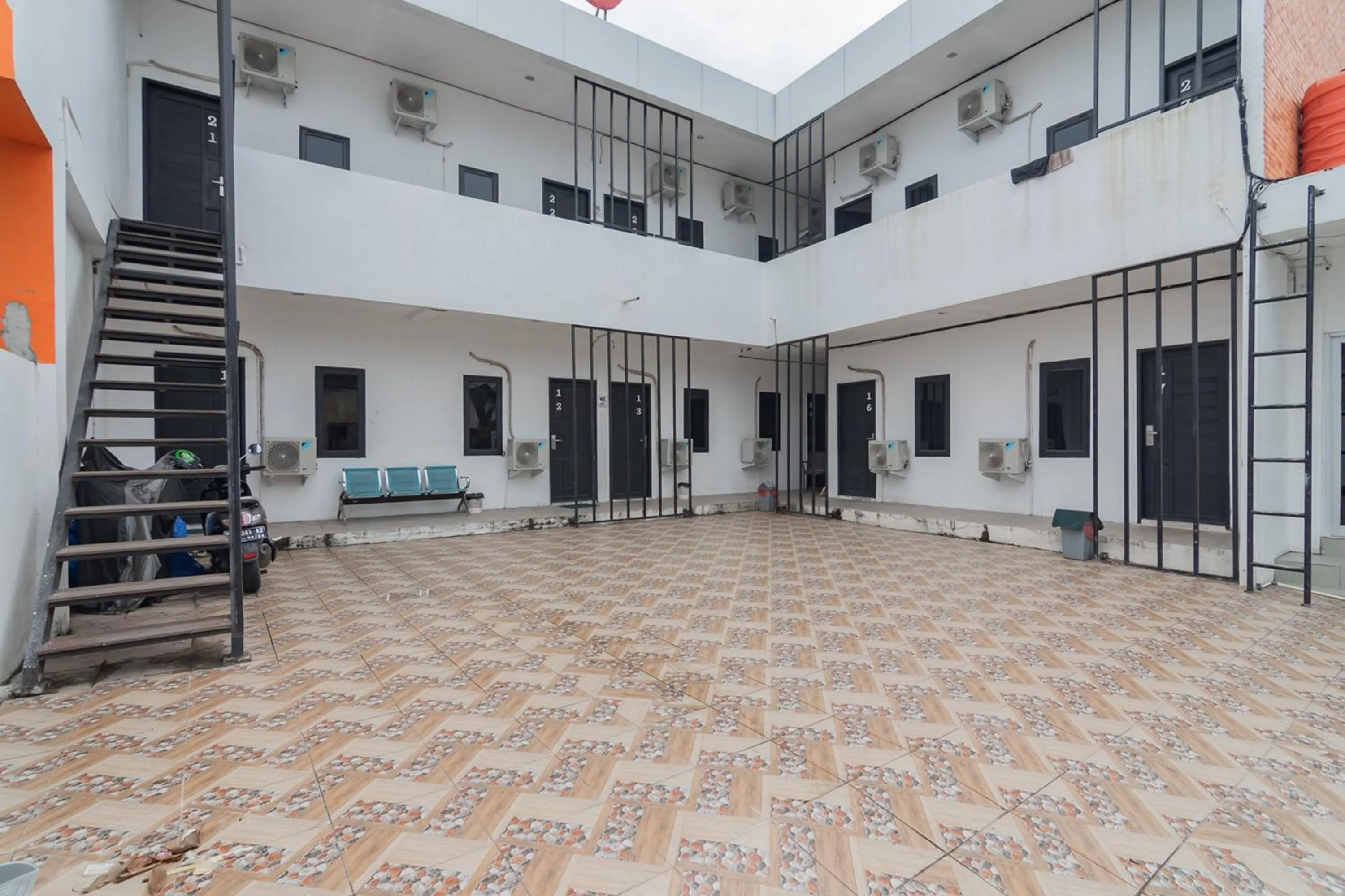 RedDoorz At Sani Guest House Balikpapan