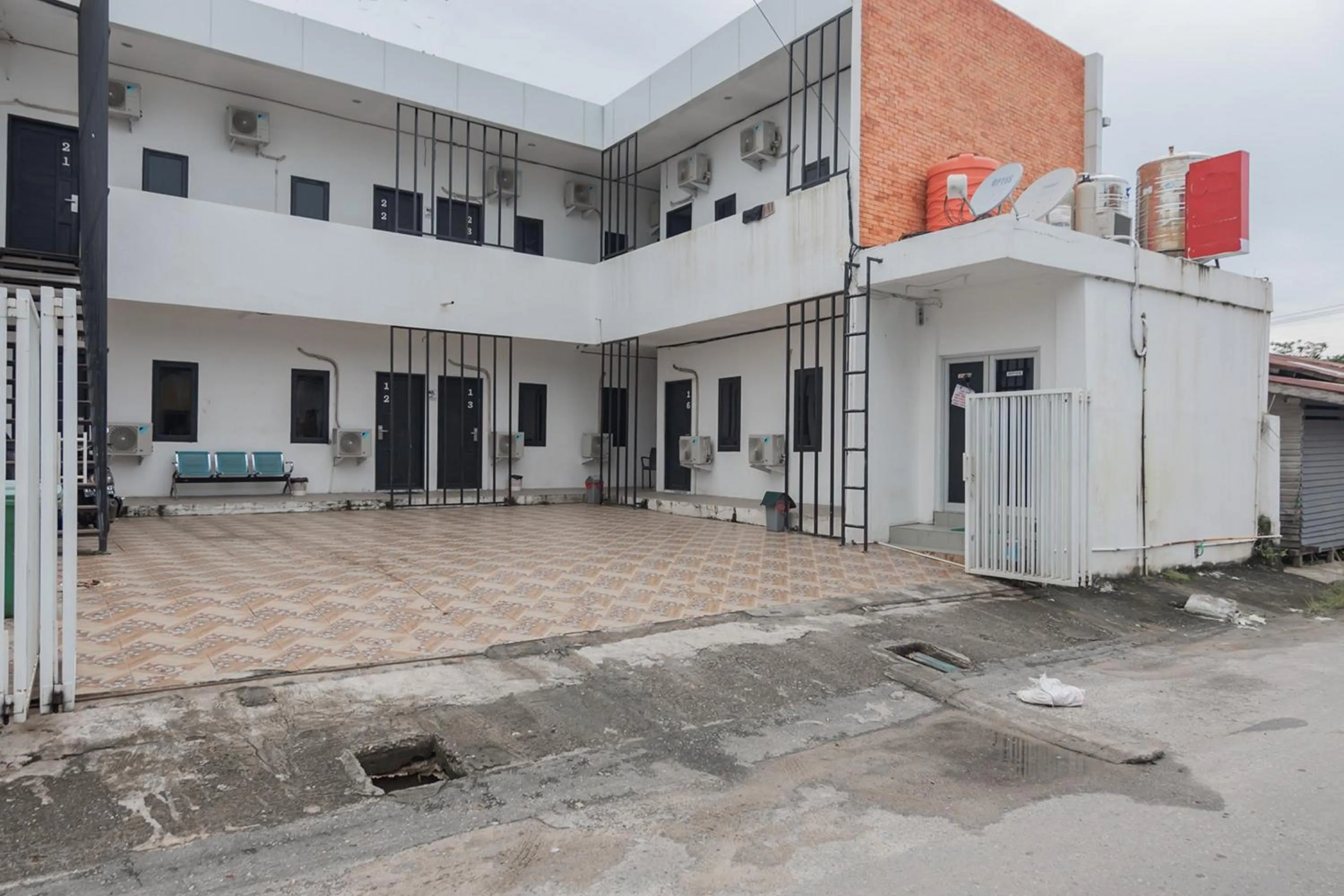 RedDoorz At Sani Guest House Balikpapan