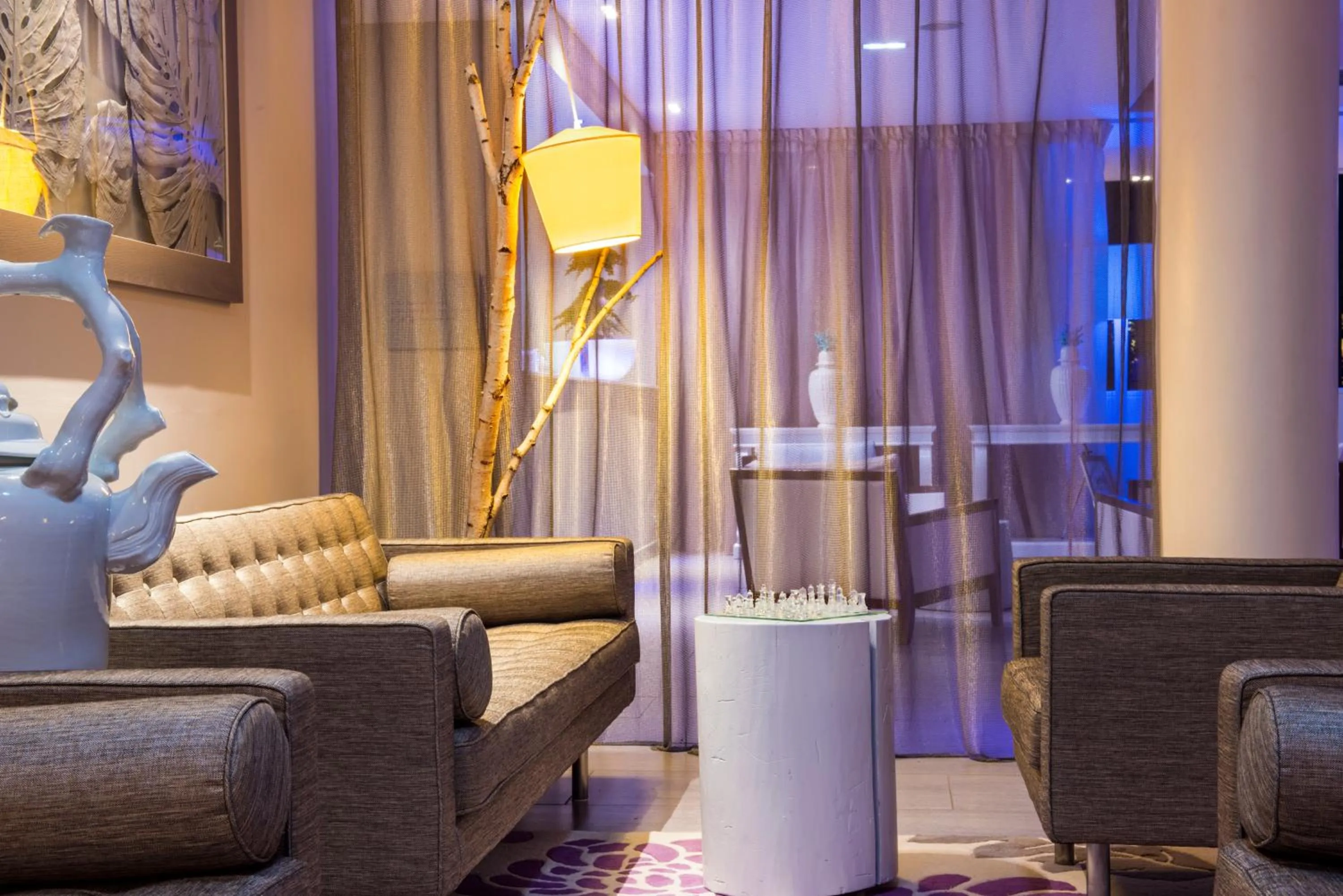 Living room in Hôtel Château des Tourelles - Relais Thalasso & Spa