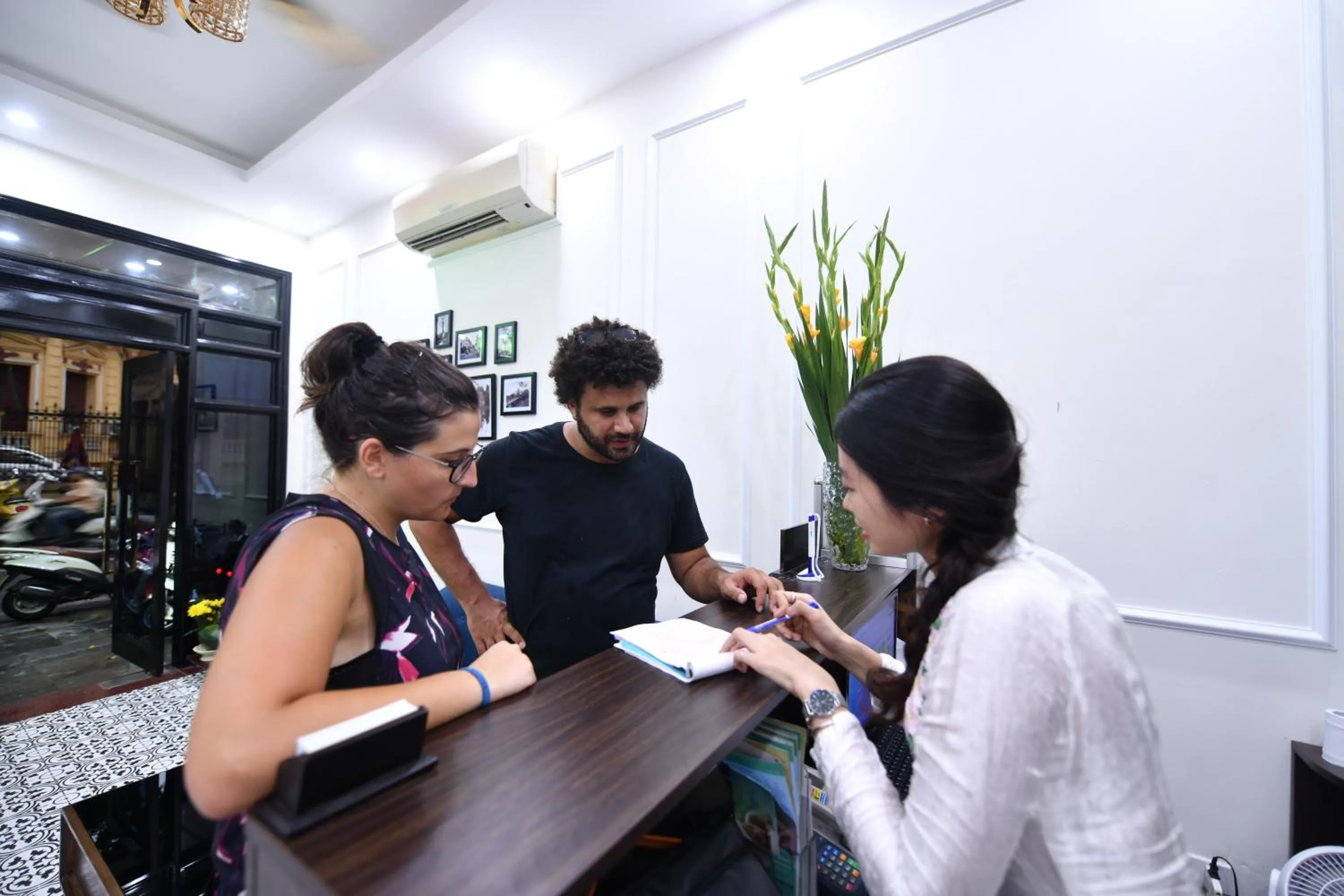 Staff in Hanoi Elpis Grand Hotel